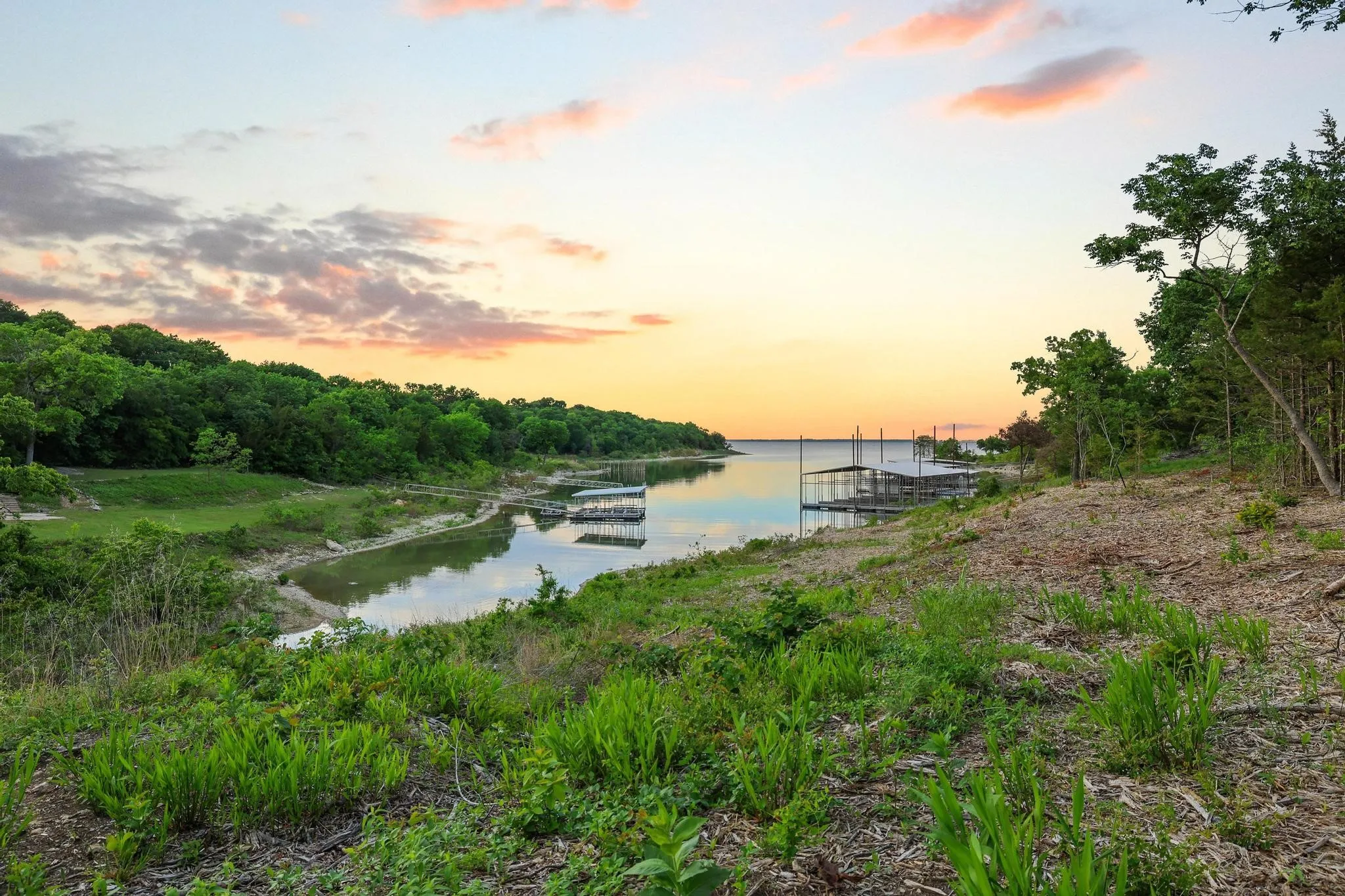 Unimproved Land For Sale in Grayson County , 437 Neva Lane, Denison, Texas 75020, 0, 0, Garage spaces, 0 Sqft, built in 0, Price $1,250,000, mls#21248546, Real Estate Agent in Denison, Homes For Sale in Grayson county, Homes For Sale in Denison, Realtor in Denison Texas, Real Estate Brokerage Independent Realty Texas, Luminita Cordes Realtor