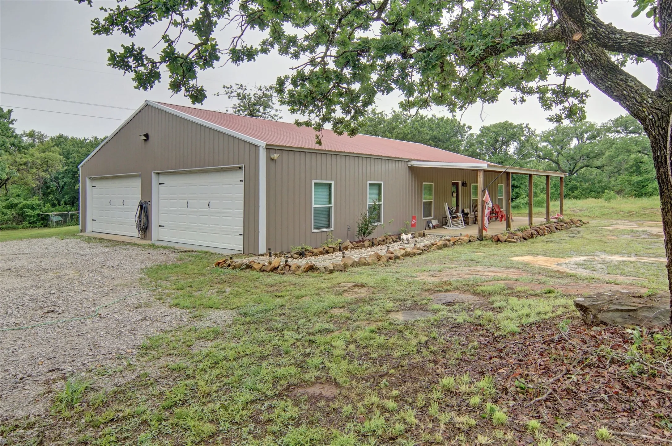 Single Family Residence For Sale in Palo Pinto County , 3622 Fm 52, Graford, Texas 76449, 3 Bedroom, 2 Bathroom, 3 Garage spaces, 1,600 Sqft, built in 2019, Preowned, Price $629,000, mls#21249367, Real Estate Agent in Graford, Homes For Sale in Palo Pinto county, Homes For Sale in Graford, Realtor in Graford Texas, Real Estate Brokerage Independent Realty Texas, Luminita Cordes Realtor