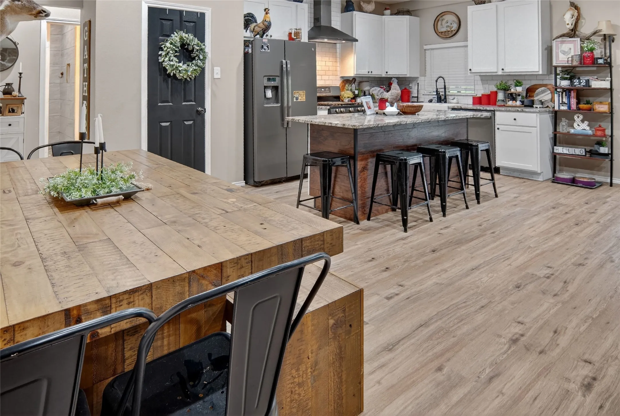 Single Family Residence For Sale in Palo Pinto County , 3622 Fm 52, Graford, Texas 76449, 3 Bedroom, 2 Bathroom, 3 Garage spaces, 1,600 Sqft, built in 2019, Preowned, Price $629,000, mls#21249367, Real Estate Agent in Graford, Homes For Sale in Palo Pinto county, Homes For Sale in Graford, Realtor in Graford Texas, Real Estate Brokerage Independent Realty Texas, Luminita Cordes Realtor
