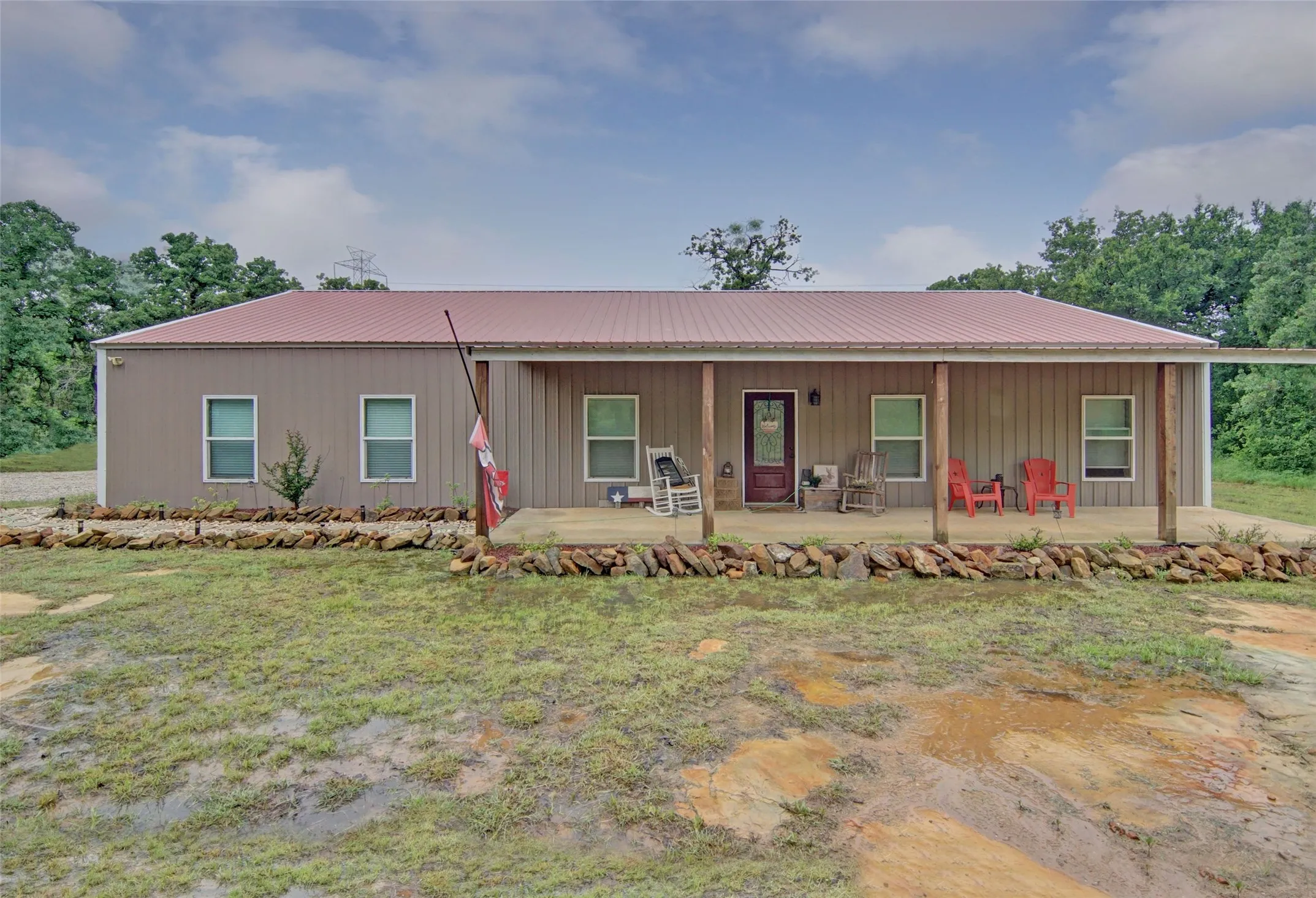 Single Family Residence For Sale in Palo Pinto County , 3622 Fm 52, Graford, Texas 76449, 3 Bedroom, 2 Bathroom, 3 Garage spaces, 1,600 Sqft, built in 2019, Preowned, Price $629,000, mls#21249367, Real Estate Agent in Graford, Homes For Sale in Palo Pinto county, Homes For Sale in Graford, Realtor in Graford Texas, Real Estate Brokerage Independent Realty Texas, Luminita Cordes Realtor