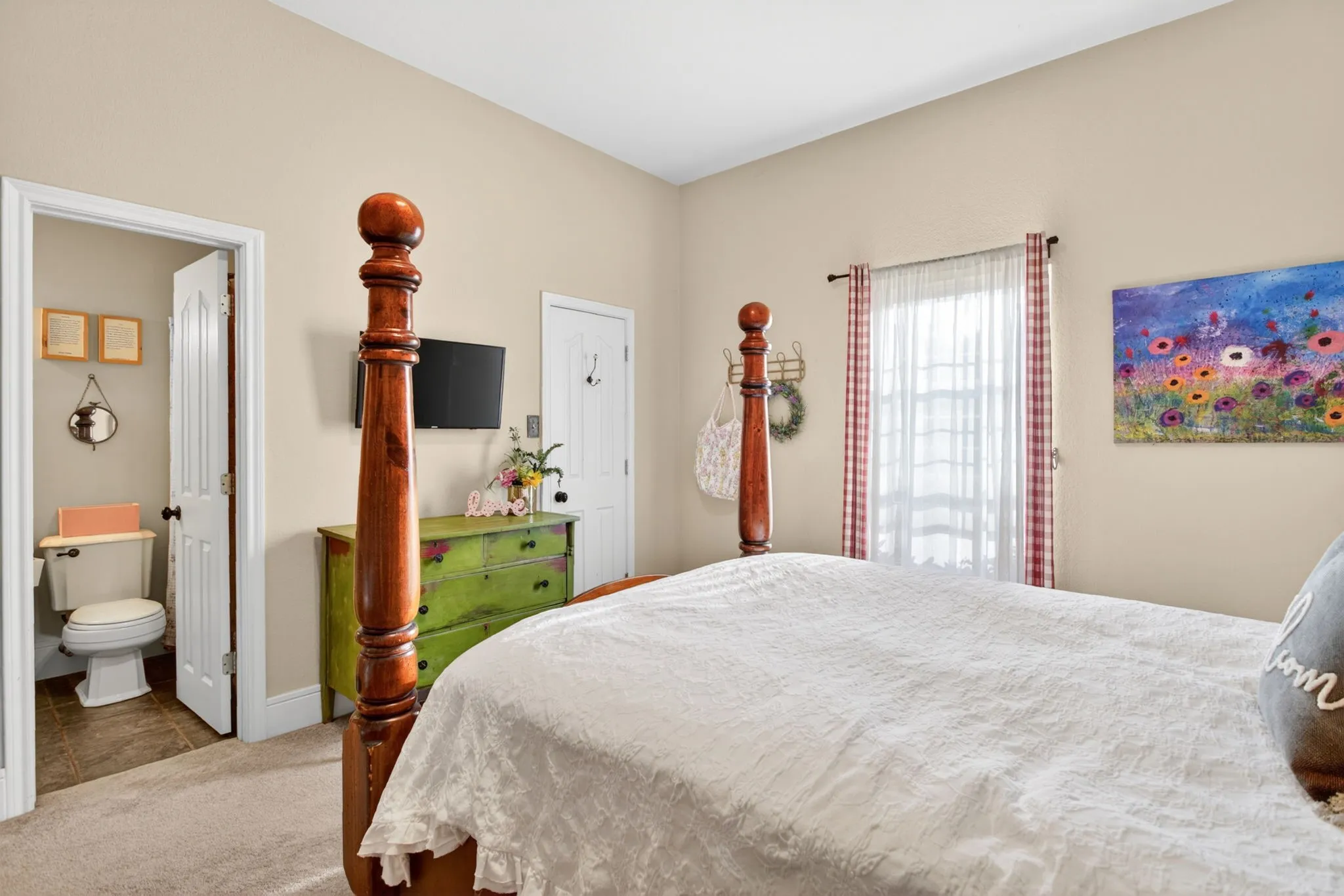 This bedroom connects to the hall bathroom. Two closets!