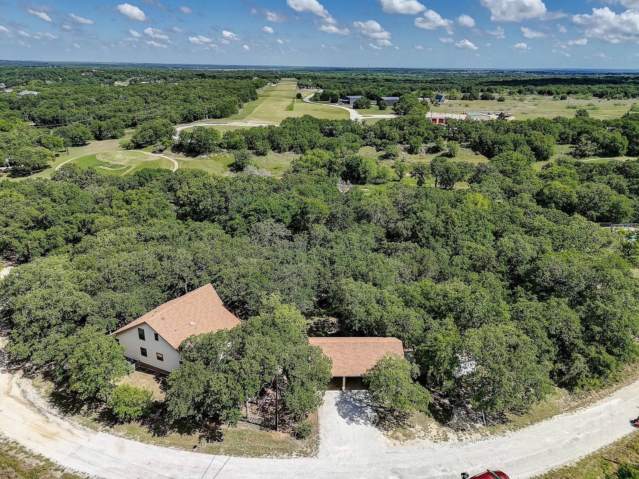 Single Family Residence For Sale in Montague County , 41 Crestline Court, Nocona, Texas 76255, 3 Bedroom, 3 Bathroom, 2 Garage spaces, 1,608 Sqft, built in 2010, Preowned, mls#21248865, Real Estate Agent in Nocona, Homes For Sale in Montague county, Homes For Sale in Nocona, Realtor in Nocona Texas, Real Estate Brokerage Independent Realty Texas, Luminita Cordes Realtor