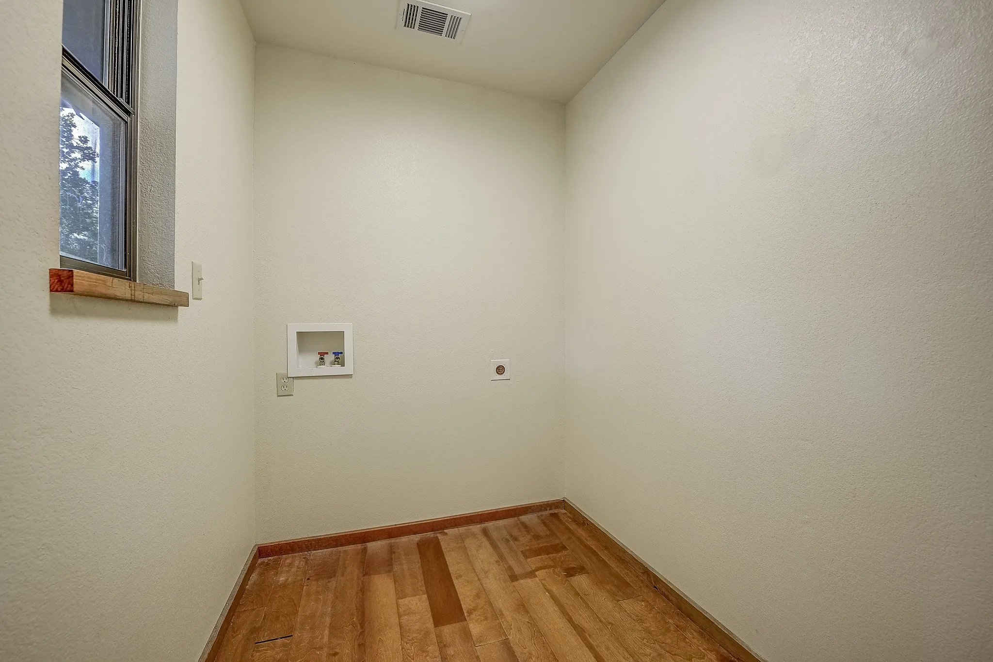 Single Family Residence For Sale in Montague County , 41 Crestline Court, Nocona, Texas 76255, 3 Bedroom, 3 Bathroom, 2 Garage spaces, 1,608 Sqft, built in 2010, Preowned, mls#21248865, Real Estate Agent in Nocona, Homes For Sale in Montague county, Homes For Sale in Nocona, Realtor in Nocona Texas, Real Estate Brokerage Independent Realty Texas, Luminita Cordes Realtor