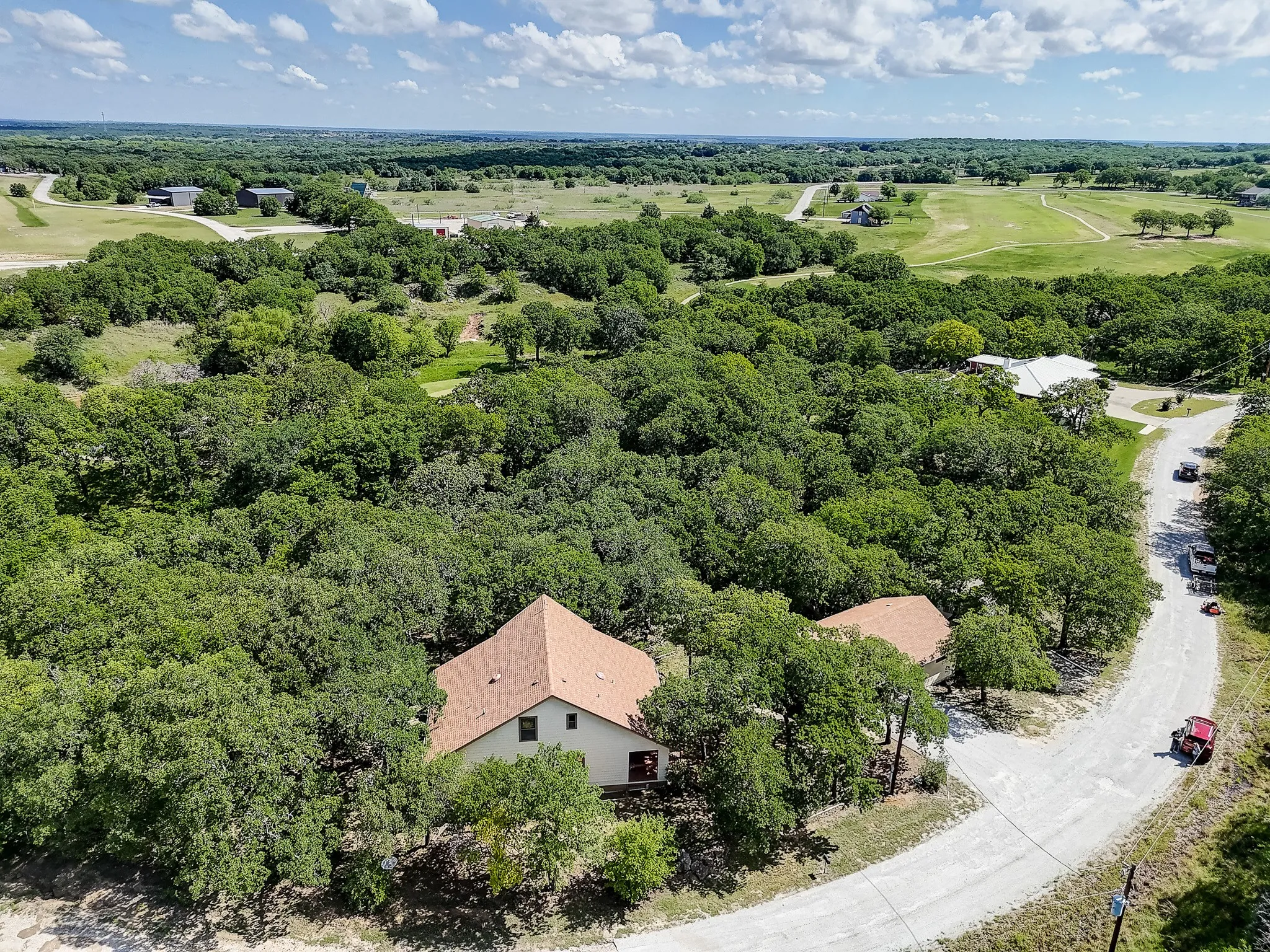 Single Family Residence For Sale in Montague County , 41 Crestline Court, Nocona, Texas 76255, 3 Bedroom, 3 Bathroom, 2 Garage spaces, 1,608 Sqft, built in 2010, Preowned, mls#21248865, Real Estate Agent in Nocona, Homes For Sale in Montague county, Homes For Sale in Nocona, Realtor in Nocona Texas, Real Estate Brokerage Independent Realty Texas, Luminita Cordes Realtor