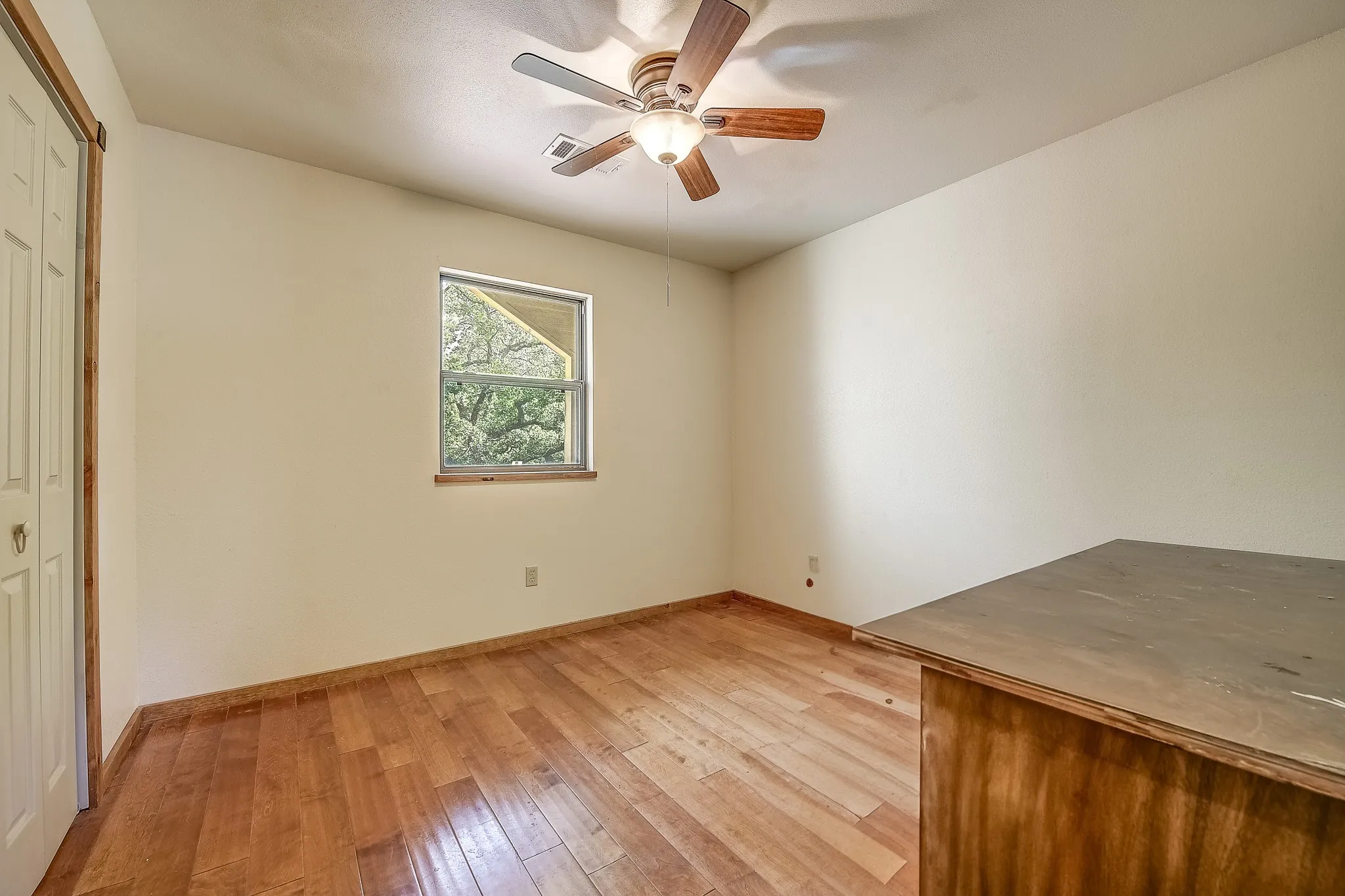 Single Family Residence For Sale in Montague County , 41 Crestline Court, Nocona, Texas 76255, 3 Bedroom, 3 Bathroom, 2 Garage spaces, 1,608 Sqft, built in 2010, Preowned, mls#21248865, Real Estate Agent in Nocona, Homes For Sale in Montague county, Homes For Sale in Nocona, Realtor in Nocona Texas, Real Estate Brokerage Independent Realty Texas, Luminita Cordes Realtor