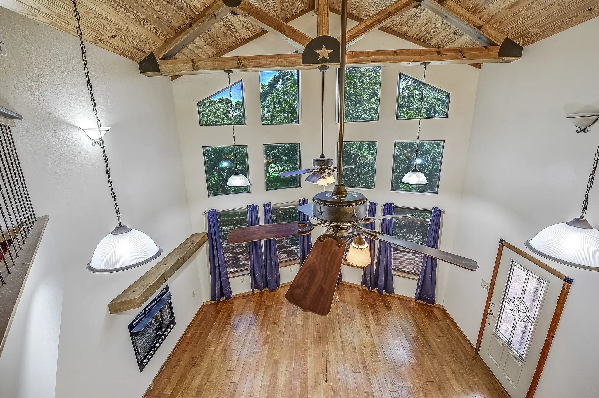 Single Family Residence For Sale in Montague County , 41 Crestline Court, Nocona, Texas 76255, 3 Bedroom, 3 Bathroom, 2 Garage spaces, 1,608 Sqft, built in 2010, Preowned, mls#21248865, Real Estate Agent in Nocona, Homes For Sale in Montague county, Homes For Sale in Nocona, Realtor in Nocona Texas, Real Estate Brokerage Independent Realty Texas, Luminita Cordes Realtor