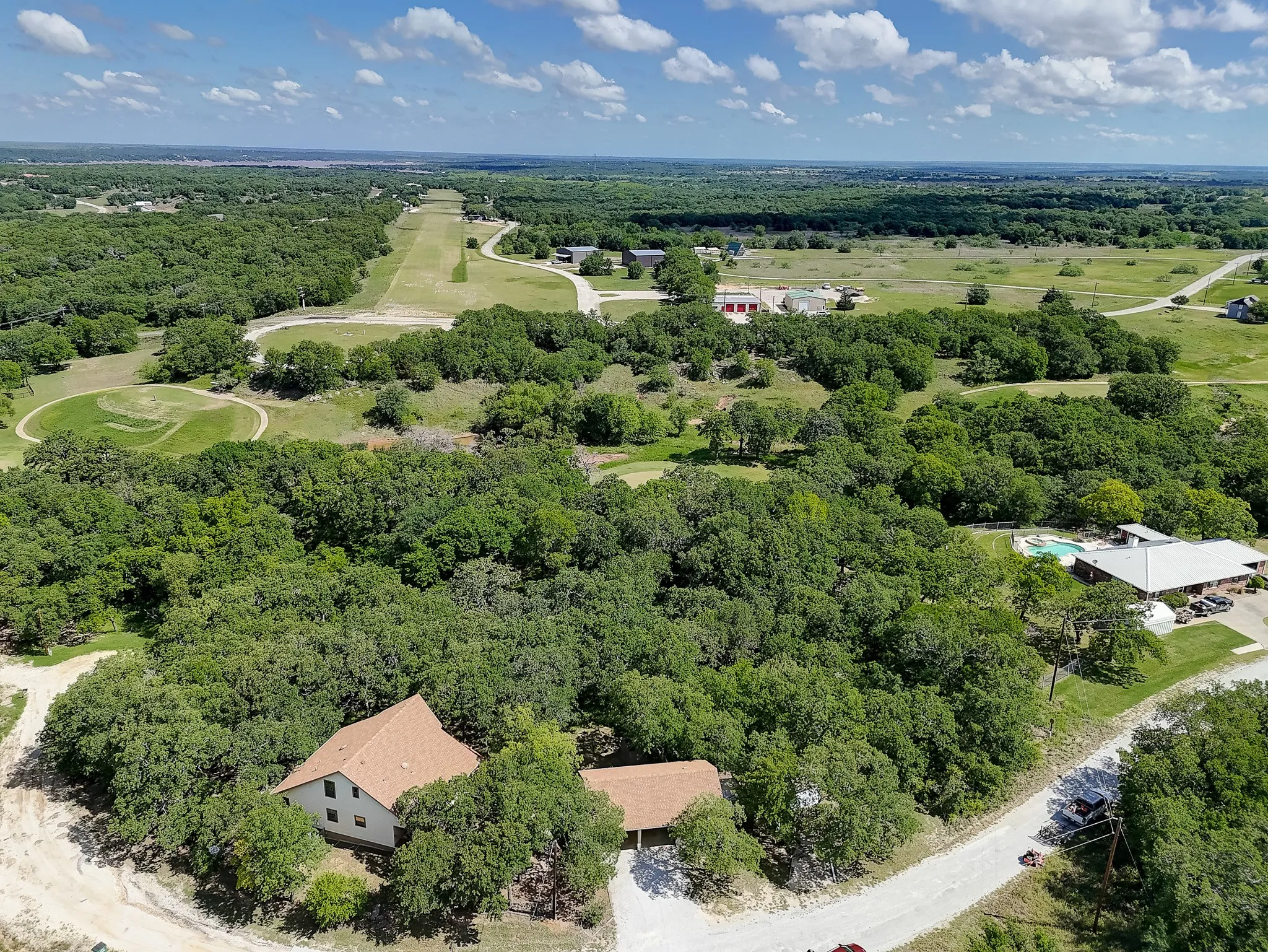 Single Family Residence For Sale in Montague County , 41 Crestline Court, Nocona, Texas 76255, 3 Bedroom, 3 Bathroom, 2 Garage spaces, 1,608 Sqft, built in 2010, Preowned, mls#21248865, Real Estate Agent in Nocona, Homes For Sale in Montague county, Homes For Sale in Nocona, Realtor in Nocona Texas, Real Estate Brokerage Independent Realty Texas, Luminita Cordes Realtor