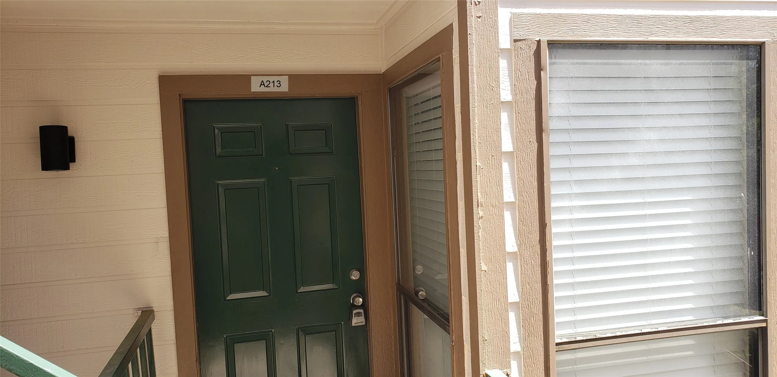 Condominium For Sale in Tarrant County , 2312 Balsam Drive A213, Arlington, Texas 76006, 1 Bedroom, 1 Bathroom, Garage spaces, 774 Sqft, built in 1980, Preowned, mls#21249448, Real Estate Agent in Arlington, Homes For Sale in Tarrant county, Homes For Sale in Arlington, Realtor in Arlington Texas, Real Estate Brokerage Independent Realty Texas, Luminita Cordes Realtor