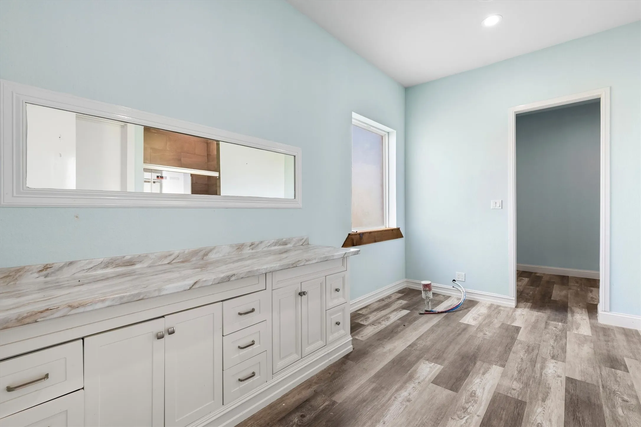 Farm For Sale in Ellis County , 241 Gentry Road, Ennis, Texas 75119, 7 Bedroom, 4 Bathroom, 4 Garage spaces, 5,150 Sqft, built in 2019, New Construction - Complete, mls#21246256, Real Estate Agent in Ennis, Homes For Sale in Ellis county, Homes For Sale in Ennis, Realtor in Ennis Texas, Real Estate Brokerage Independent Realty Texas, Luminita Cordes Realtor