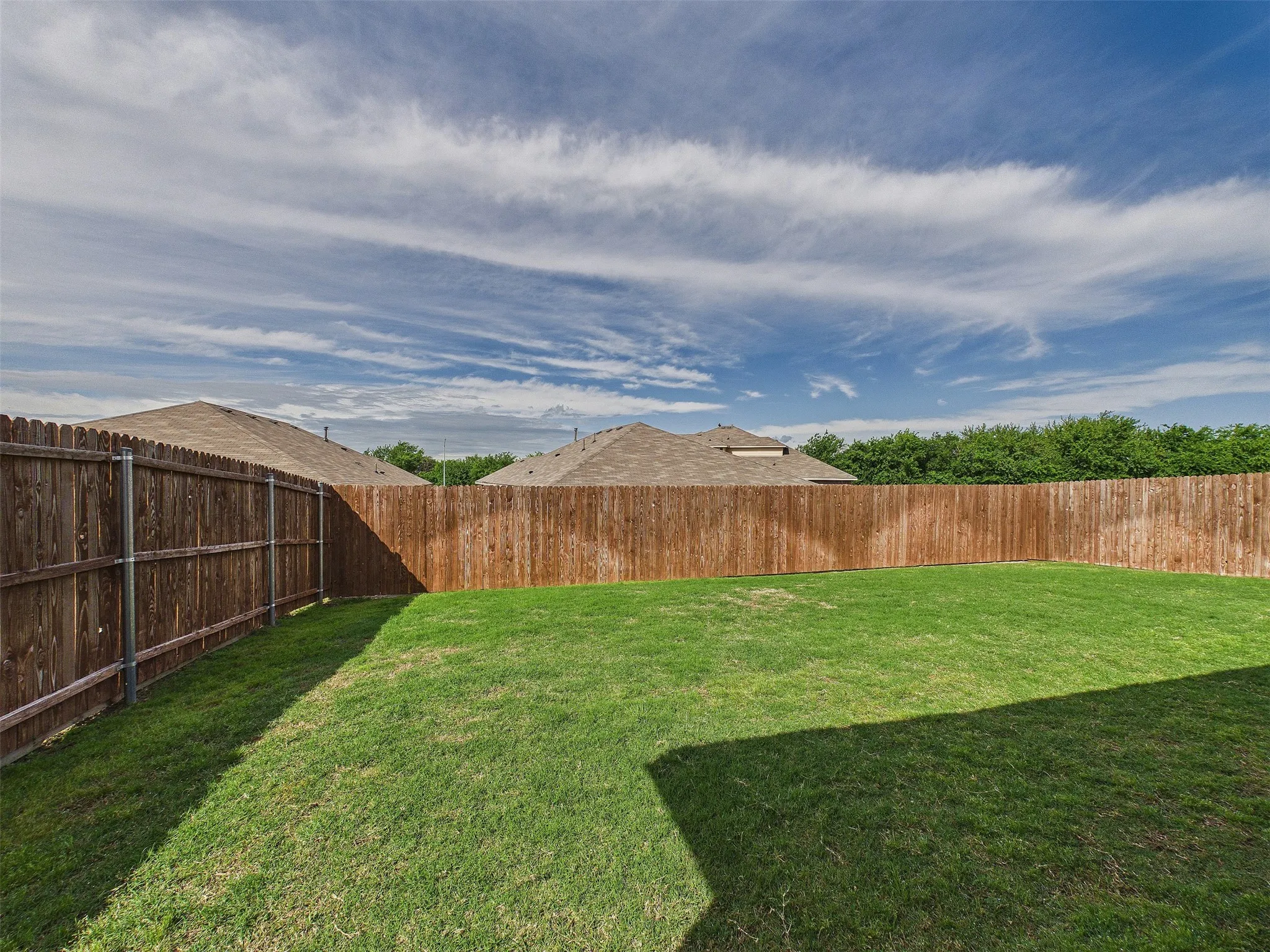 Single Family Residence For Sale in Denton County , 16705 Porterfield Lane, Justin, Texas 76247, 3 Bedrooms, 2 Bathrooms, 2 Garage spaces, 1,554 Sqft, built in 2022, Price $320,000, mls#21249452, Real Estate Agent in Justin, Homes For Sale in Denton county, Homes For Sale in Justin, Realtor in Justin Texas, Real Estate Brokerage Independent Realty Texas, Luminita Cordes Realtor