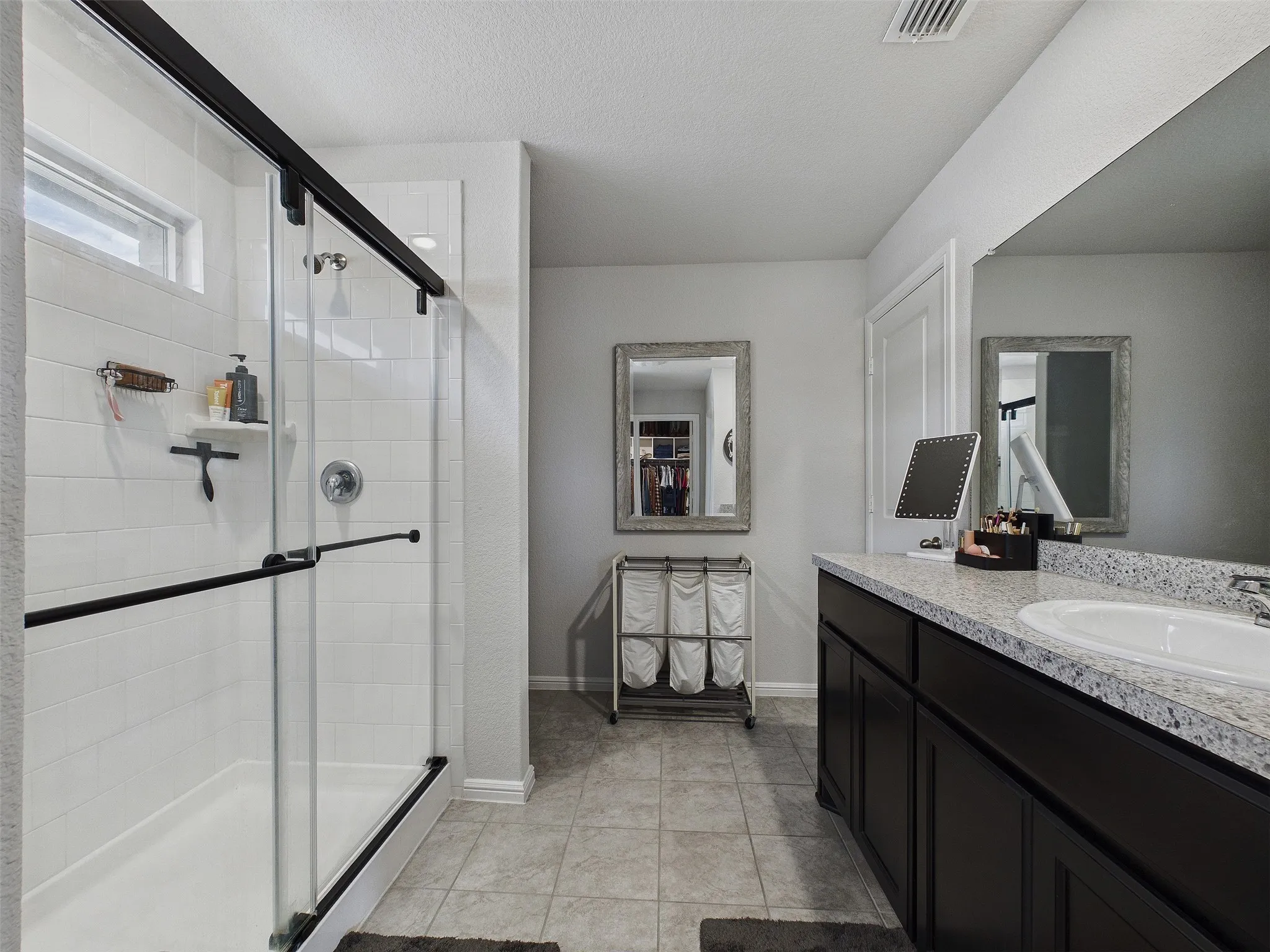 Single Family Residence For Sale in Denton County , 16705 Porterfield Lane, Justin, Texas 76247, 3 Bedrooms, 2 Bathrooms, 2 Garage spaces, 1,554 Sqft, built in 2022, Price $320,000, mls#21249452, Real Estate Agent in Justin, Homes For Sale in Denton county, Homes For Sale in Justin, Realtor in Justin Texas, Real Estate Brokerage Independent Realty Texas, Luminita Cordes Realtor