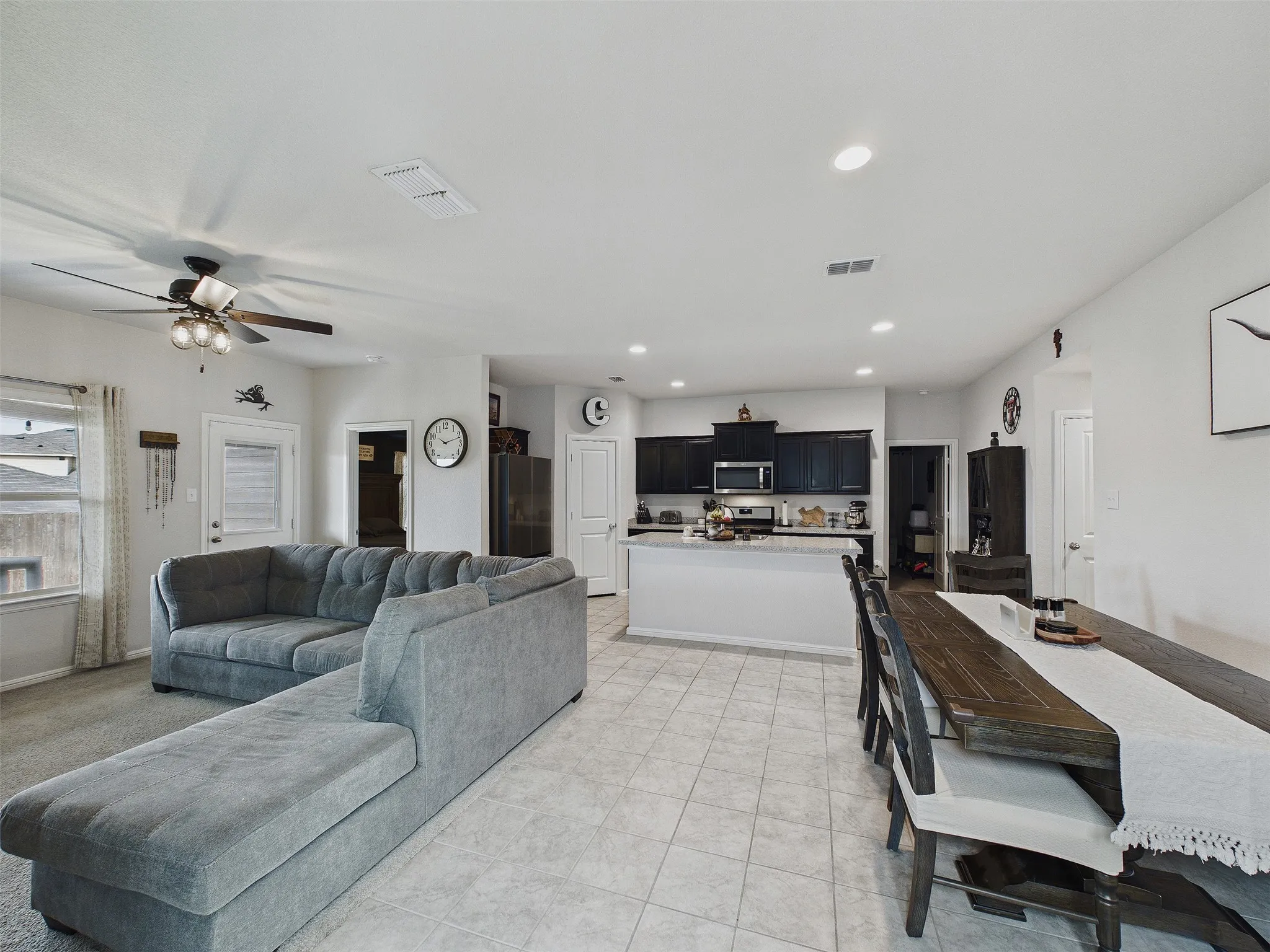 Single Family Residence For Sale in Denton County , 16705 Porterfield Lane, Justin, Texas 76247, 3 Bedrooms, 2 Bathrooms, 2 Garage spaces, 1,554 Sqft, built in 2022, Price $320,000, mls#21249452, Real Estate Agent in Justin, Homes For Sale in Denton county, Homes For Sale in Justin, Realtor in Justin Texas, Real Estate Brokerage Independent Realty Texas, Luminita Cordes Realtor