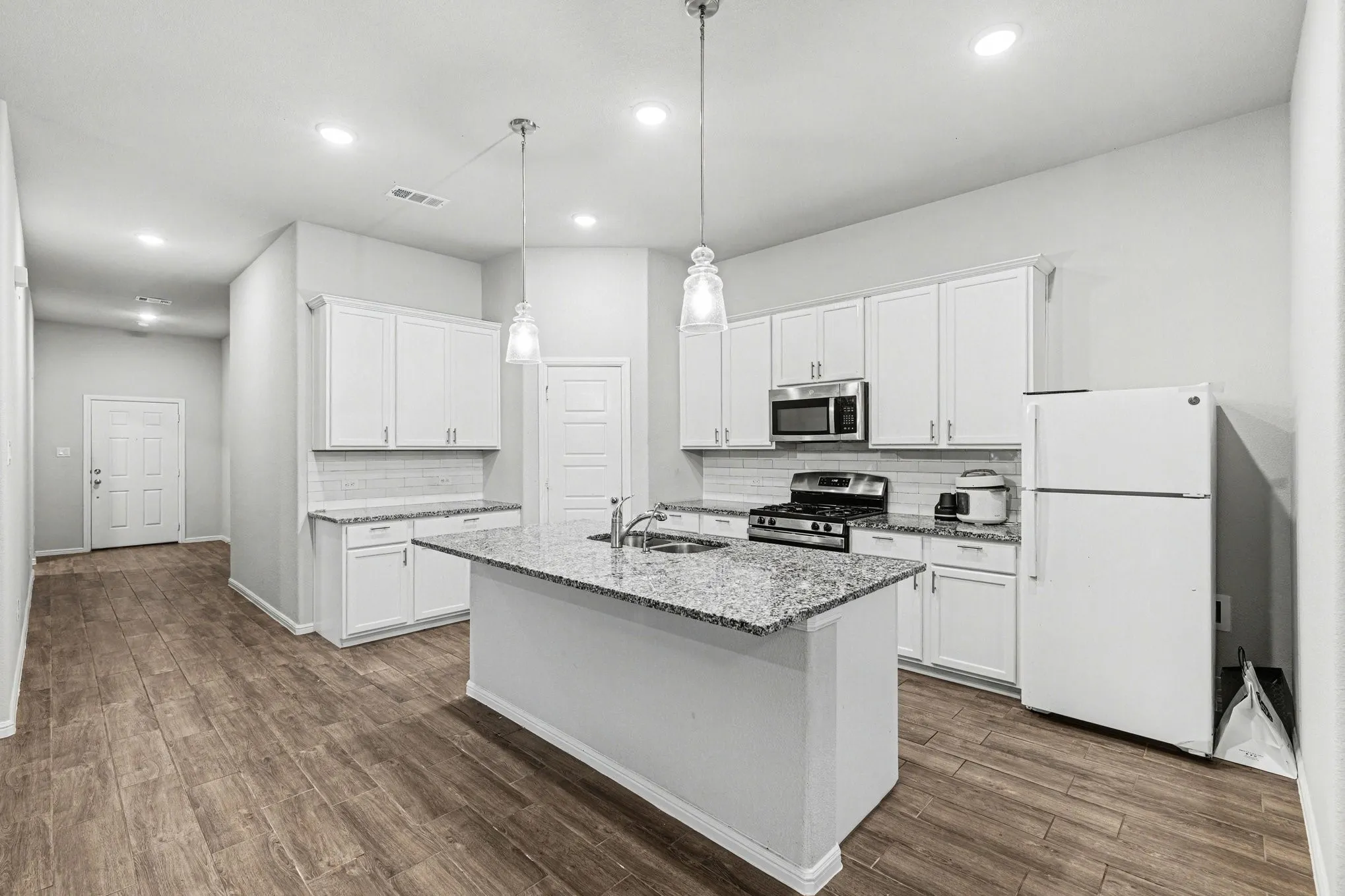 Single Family Residence For Sale in Tarrant County , 157 Greenback Trail, Fort Worth, Texas 76131, 4 Bedrooms, 2 Bathrooms, 2 Garage spaces, 2,024 Sqft, built in 2024, Price $415,000, mls#21244073, Real Estate Agent in Fort Worth, Homes For Sale in Tarrant county, Homes For Sale in Fort Worth, Realtor in Fort Worth Texas, Real Estate Brokerage Independent Realty Texas, Luminita Cordes Realtor