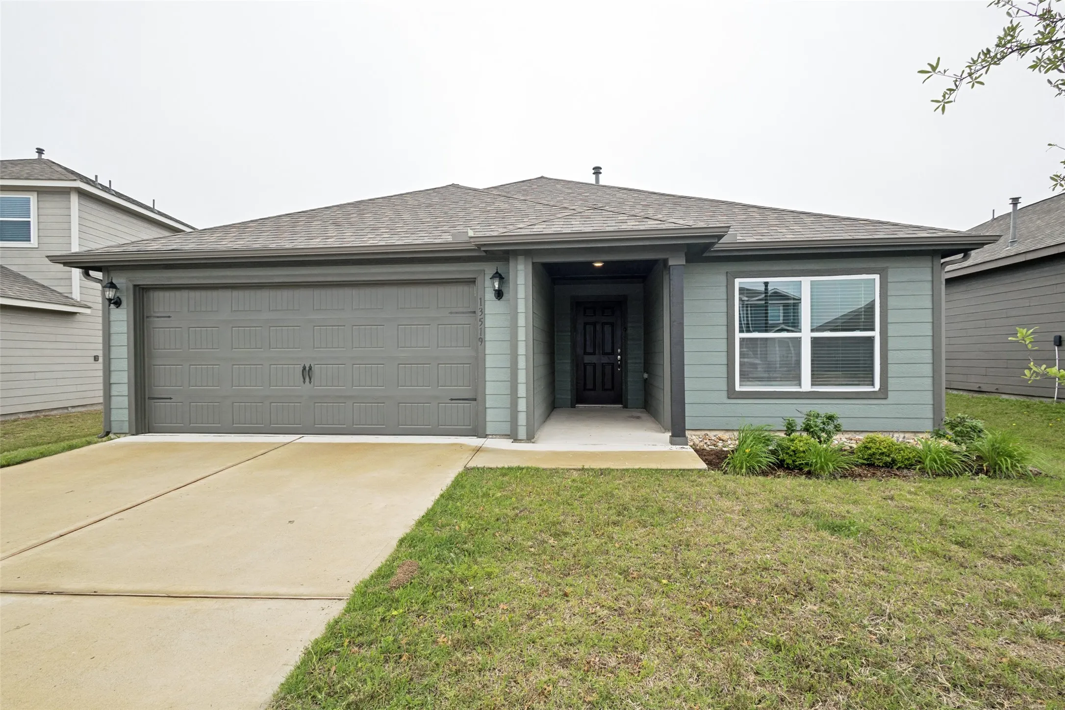 Single Family Residence For Sale in Denton County , 13519 Beaverhead Street, Ponder, Texas 76259, 3 Bedrooms, 2 Bathrooms, 2 Garage spaces, 1,317 Sqft, built in 2022, Preowned, Price $266,000, mls#21246388, Real Estate Agent in Ponder, Homes For Sale in Denton county, Homes For Sale in Ponder, Realtor in Ponder Texas, Real Estate Brokerage Independent Realty Texas, Luminita Cordes Realtor