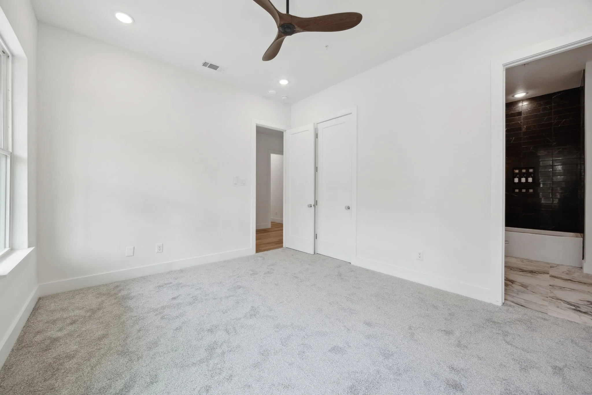 Condominium For Sale in Rockwall County , 2016 Portofino Drive, Rockwall, Texas 75032, 3 Bedroom, 3 Bathroom, Garage spaces, 2,104 Sqft, built in 2025, mls#21249521, Real Estate Agent in Rockwall, Homes For Sale in Rockwall county, Homes For Sale in Rockwall, Realtor in Rockwall Texas, Real Estate Brokerage Independent Realty Texas, Luminita Cordes Realtor