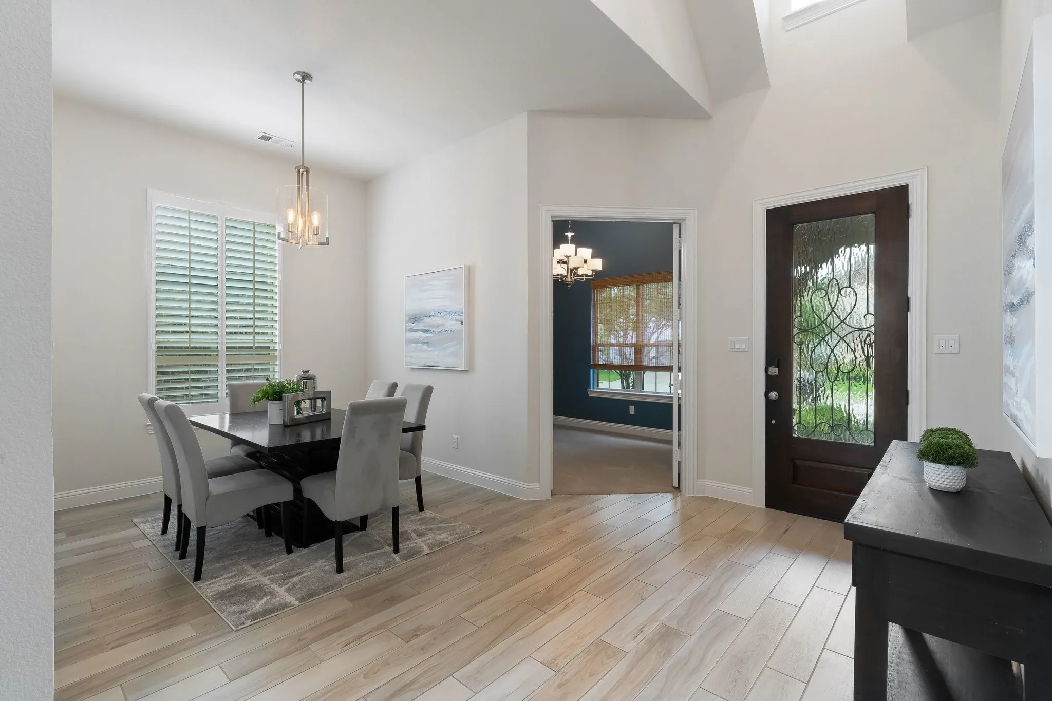 Single Family Residence For Sale in Denton County , 2825 London, The Colony, Texas 75056, 4 Bedroom, 4 Bathroom, 2 Garage spaces, 3,123 Sqft, built in 2019, Preowned, mls#21249500, Real Estate Agent in The Colony, Homes For Sale in Denton county, Homes For Sale in The Colony, Realtor in The Colony Texas, Real Estate Brokerage Independent Realty Texas, Luminita Cordes Realtor