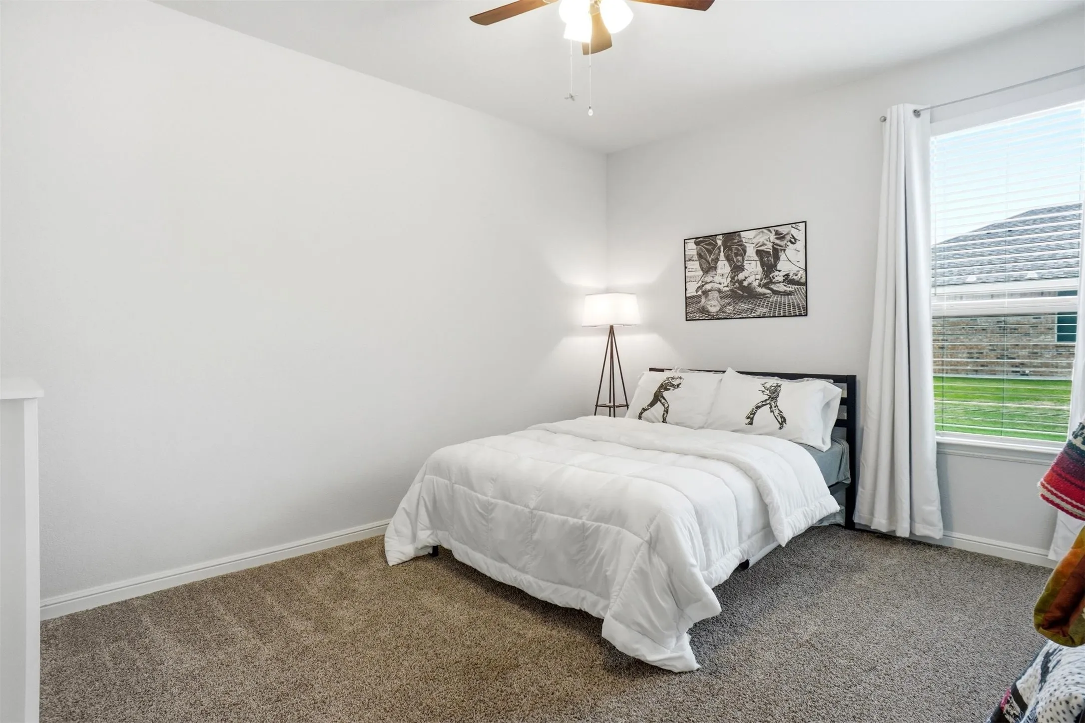 Single Family Residence For Sale in Tarrant County , 1004 Kimbrough Road, Azle, Texas 76020, 4 Bedrooms, 2 Bathrooms, 3 Garage spaces, 2,209 Sqft, built in 2020, Preowned, Price $450,000, mls#21249532, Real Estate Agent in Azle, Homes For Sale in Tarrant county, Homes For Sale in Azle, Realtor in Azle Texas, Real Estate Brokerage Independent Realty Texas, Luminita Cordes Realtor