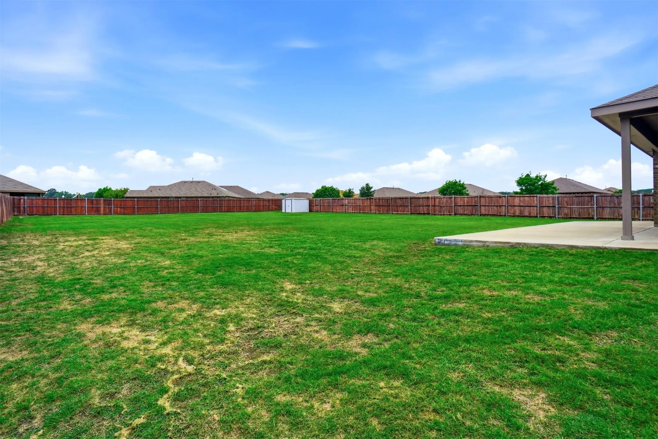 Single Family Residence For Sale in Tarrant County , 1004 Kimbrough Road, Azle, Texas 76020, 4 Bedrooms, 2 Bathrooms, 3 Garage spaces, 2,209 Sqft, built in 2020, Preowned, Price $450,000, mls#21249532, Real Estate Agent in Azle, Homes For Sale in Tarrant county, Homes For Sale in Azle, Realtor in Azle Texas, Real Estate Brokerage Independent Realty Texas, Luminita Cordes Realtor