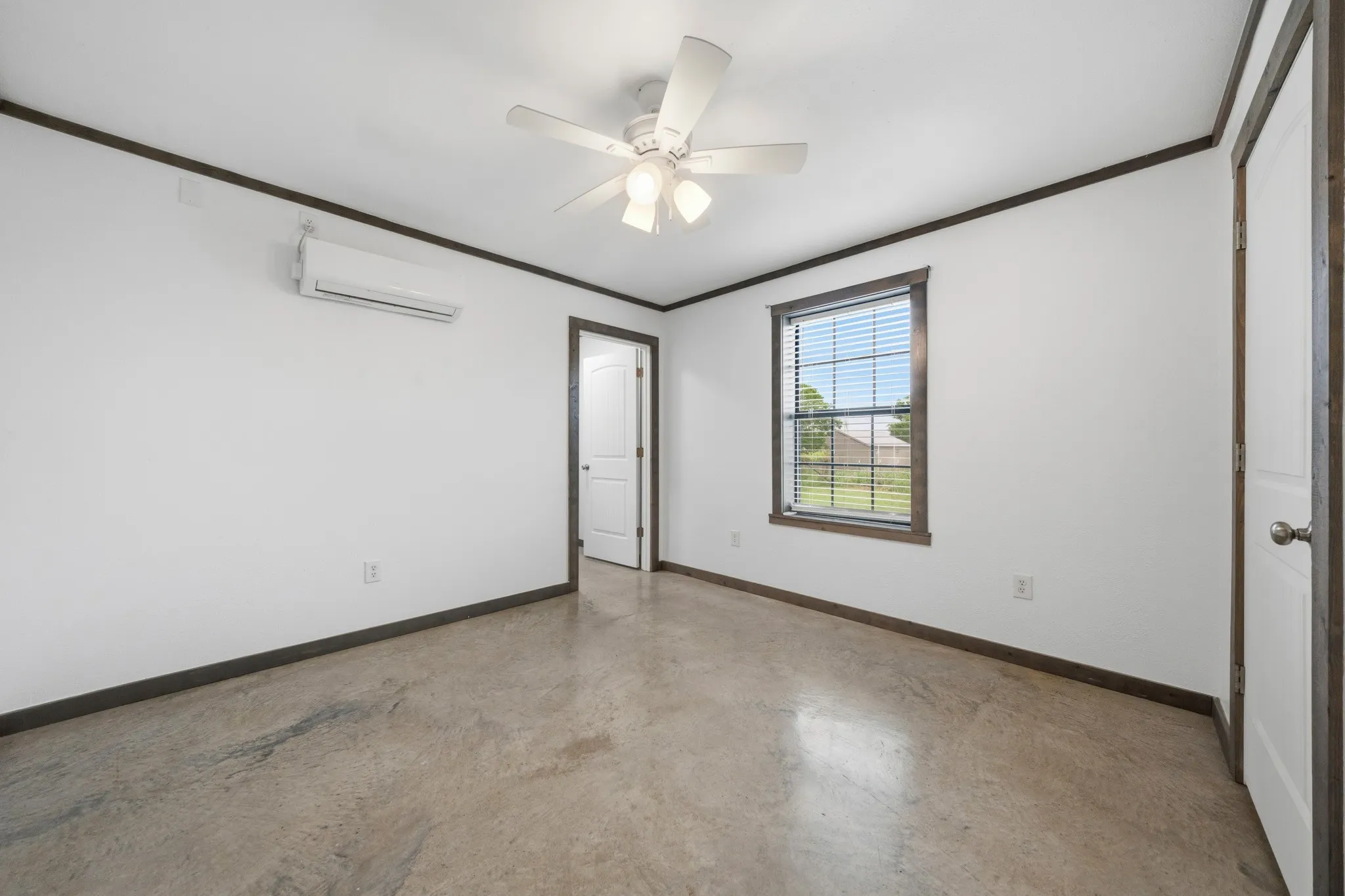 Single Family Residence For Sale in Bosque County , 321 Avenue B B, Walnut Springs, Texas 76690, 3 Bedroom, 2 Bathroom, Garage spaces, 1,240 Sqft, built in 2024, mls#21248233, Real Estate Agent in Walnut Springs, Homes For Sale in Bosque county, Homes For Sale in Walnut Springs, Realtor in Walnut Springs Texas, Real Estate Brokerage Independent Realty Texas, Luminita Cordes Realtor