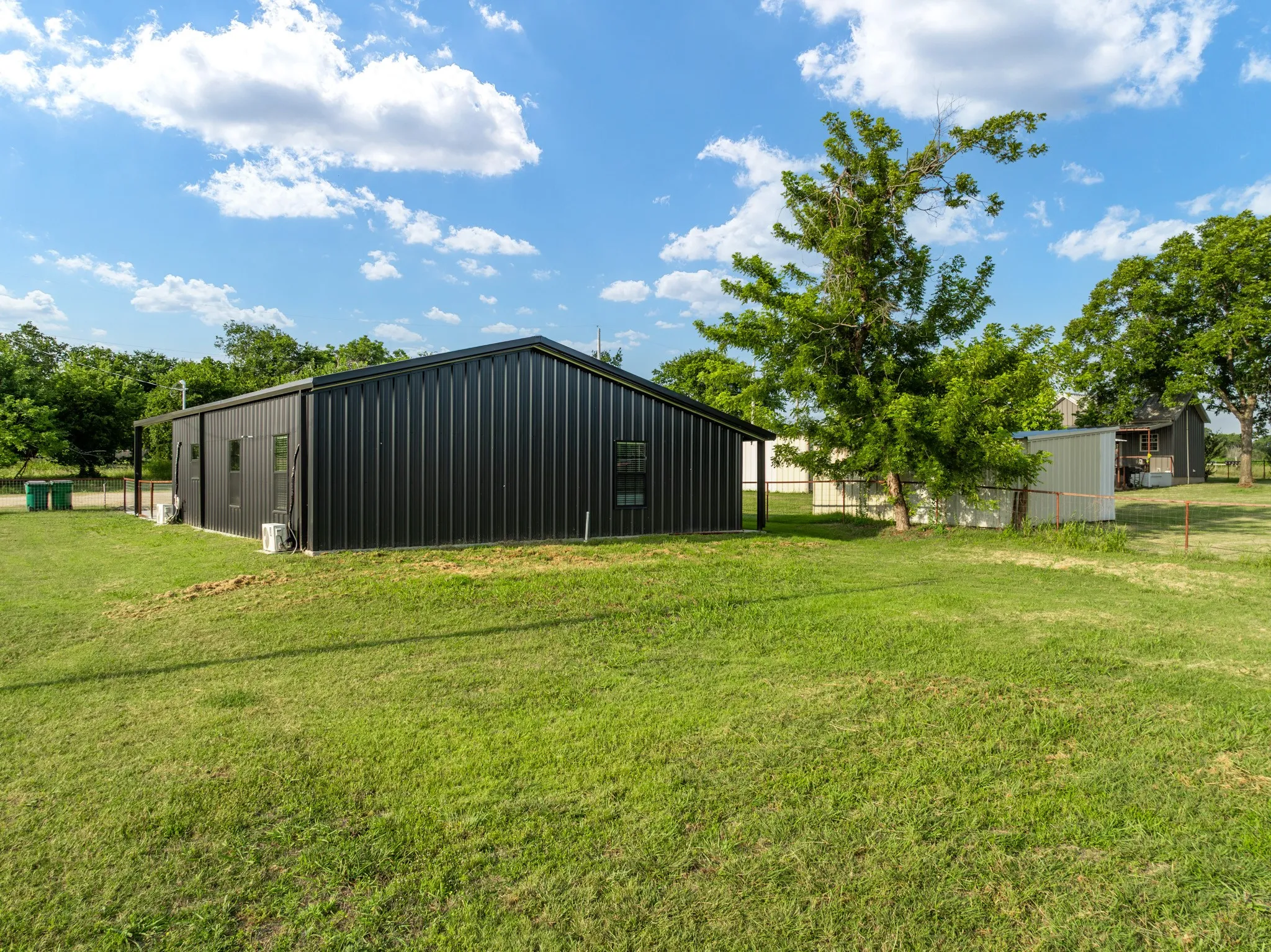Single Family Residence For Sale in Bosque County , 321 Avenue B B, Walnut Springs, Texas 76690, 3 Bedroom, 2 Bathroom, Garage spaces, 1,240 Sqft, built in 2024, mls#21248233, Real Estate Agent in Walnut Springs, Homes For Sale in Bosque county, Homes For Sale in Walnut Springs, Realtor in Walnut Springs Texas, Real Estate Brokerage Independent Realty Texas, Luminita Cordes Realtor