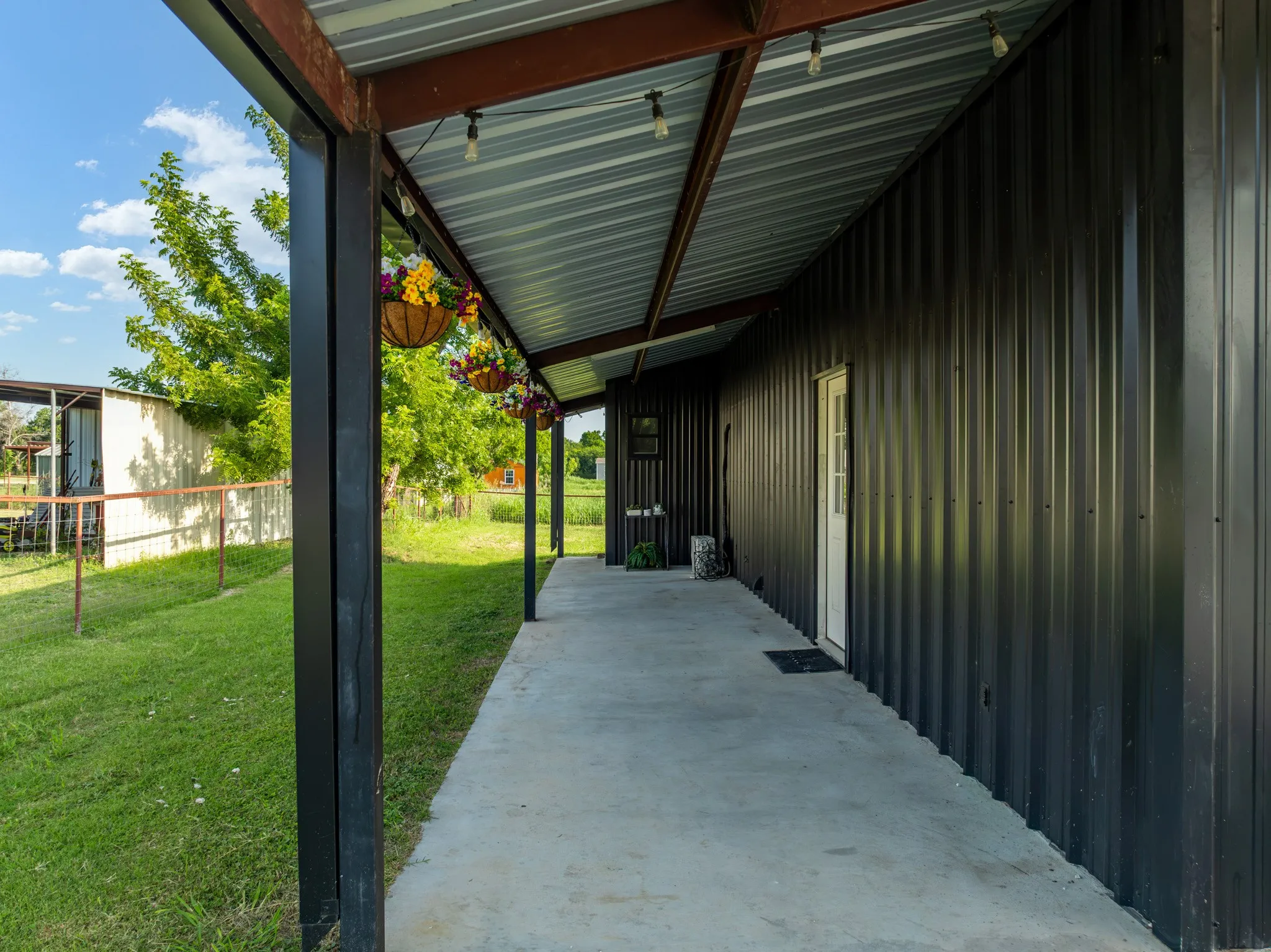 Single Family Residence For Sale in Bosque County , 321 Avenue B B, Walnut Springs, Texas 76690, 3 Bedroom, 2 Bathroom, Garage spaces, 1,240 Sqft, built in 2024, mls#21248233, Real Estate Agent in Walnut Springs, Homes For Sale in Bosque county, Homes For Sale in Walnut Springs, Realtor in Walnut Springs Texas, Real Estate Brokerage Independent Realty Texas, Luminita Cordes Realtor