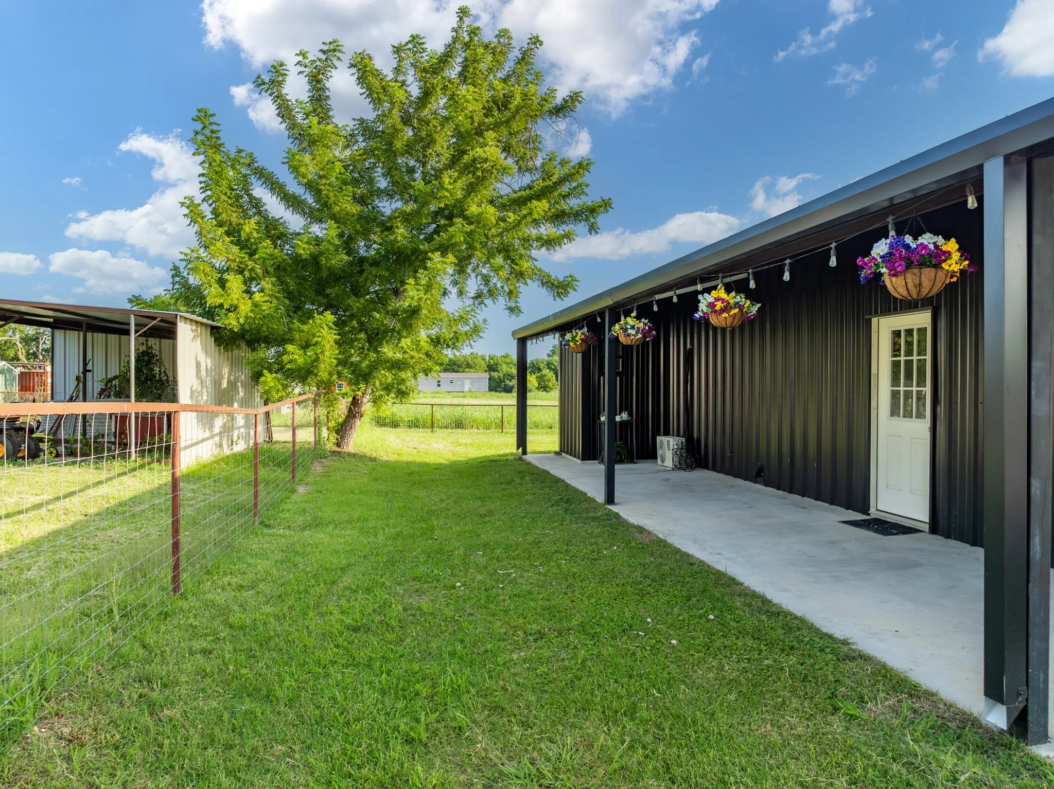 Single Family Residence For Sale in Bosque County , 321 Avenue B B, Walnut Springs, Texas 76690, 3 Bedroom, 2 Bathroom, Garage spaces, 1,240 Sqft, built in 2024, mls#21248233, Real Estate Agent in Walnut Springs, Homes For Sale in Bosque county, Homes For Sale in Walnut Springs, Realtor in Walnut Springs Texas, Real Estate Brokerage Independent Realty Texas, Luminita Cordes Realtor