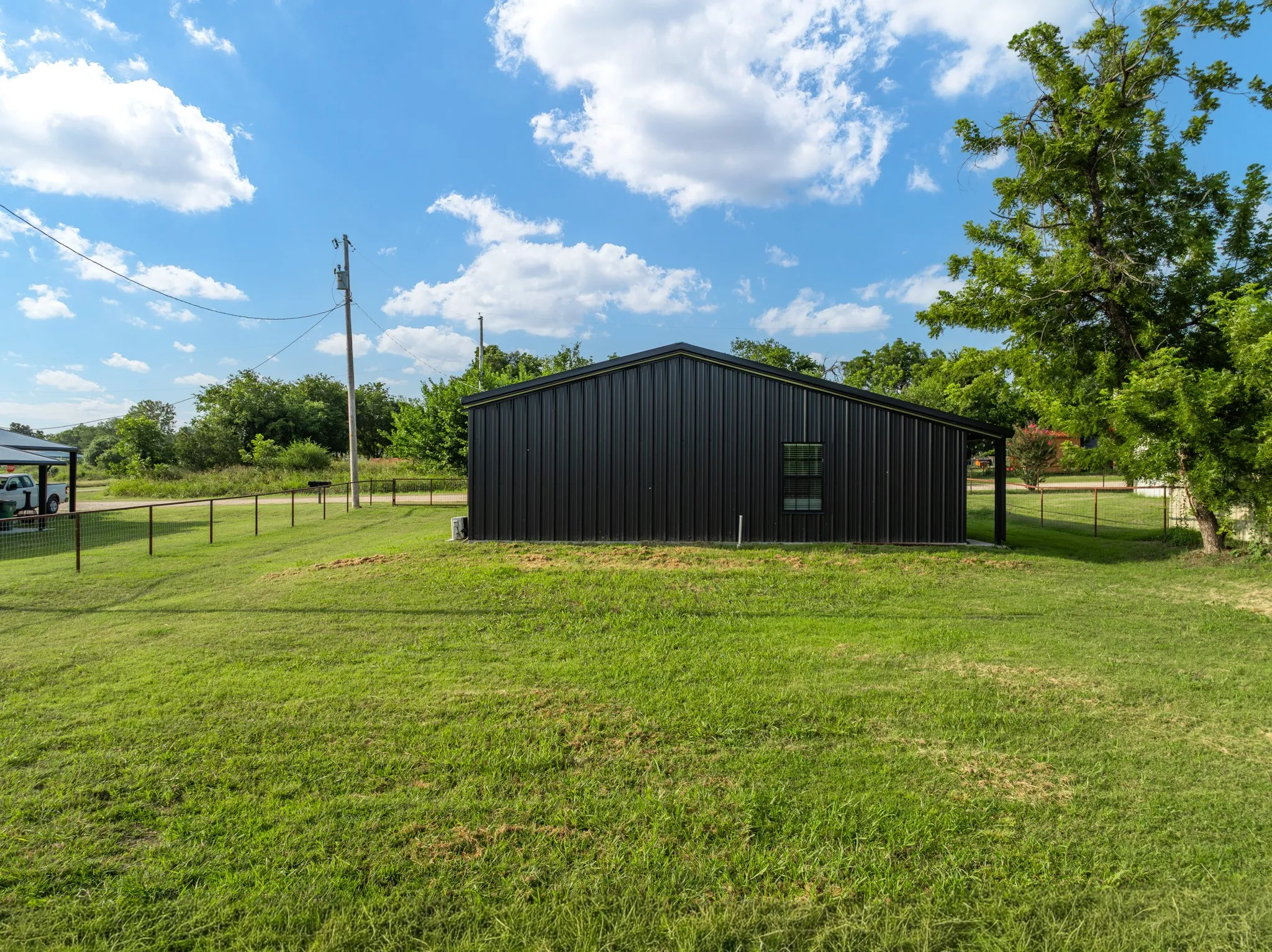 Single Family Residence For Sale in Bosque County , 321 Avenue B B, Walnut Springs, Texas 76690, 3 Bedroom, 2 Bathroom, Garage spaces, 1,240 Sqft, built in 2024, mls#21248233, Real Estate Agent in Walnut Springs, Homes For Sale in Bosque county, Homes For Sale in Walnut Springs, Realtor in Walnut Springs Texas, Real Estate Brokerage Independent Realty Texas, Luminita Cordes Realtor