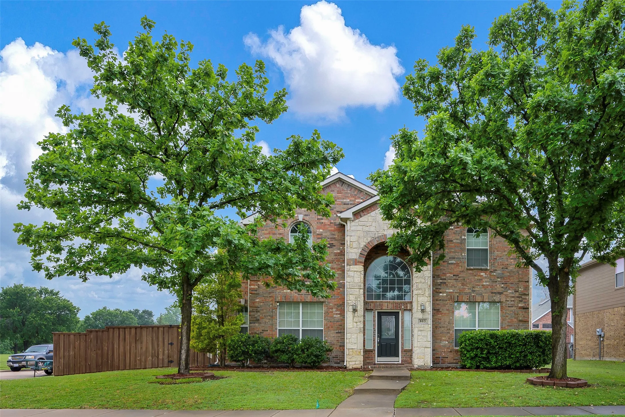 Single Family Residence For Sale in Collin County , 803 Cascades Drive, Allen, Texas 75002, 4 Bedroom, 3 Bathroom, 2 Garage spaces, 2,911 Sqft, built in 2003, Preowned, mls#21249358, Real Estate Agent in Allen, Homes For Sale in Collin county, Homes For Sale in Allen, Realtor in Allen Texas, Real Estate Brokerage Independent Realty Texas, Luminita Cordes Realtor