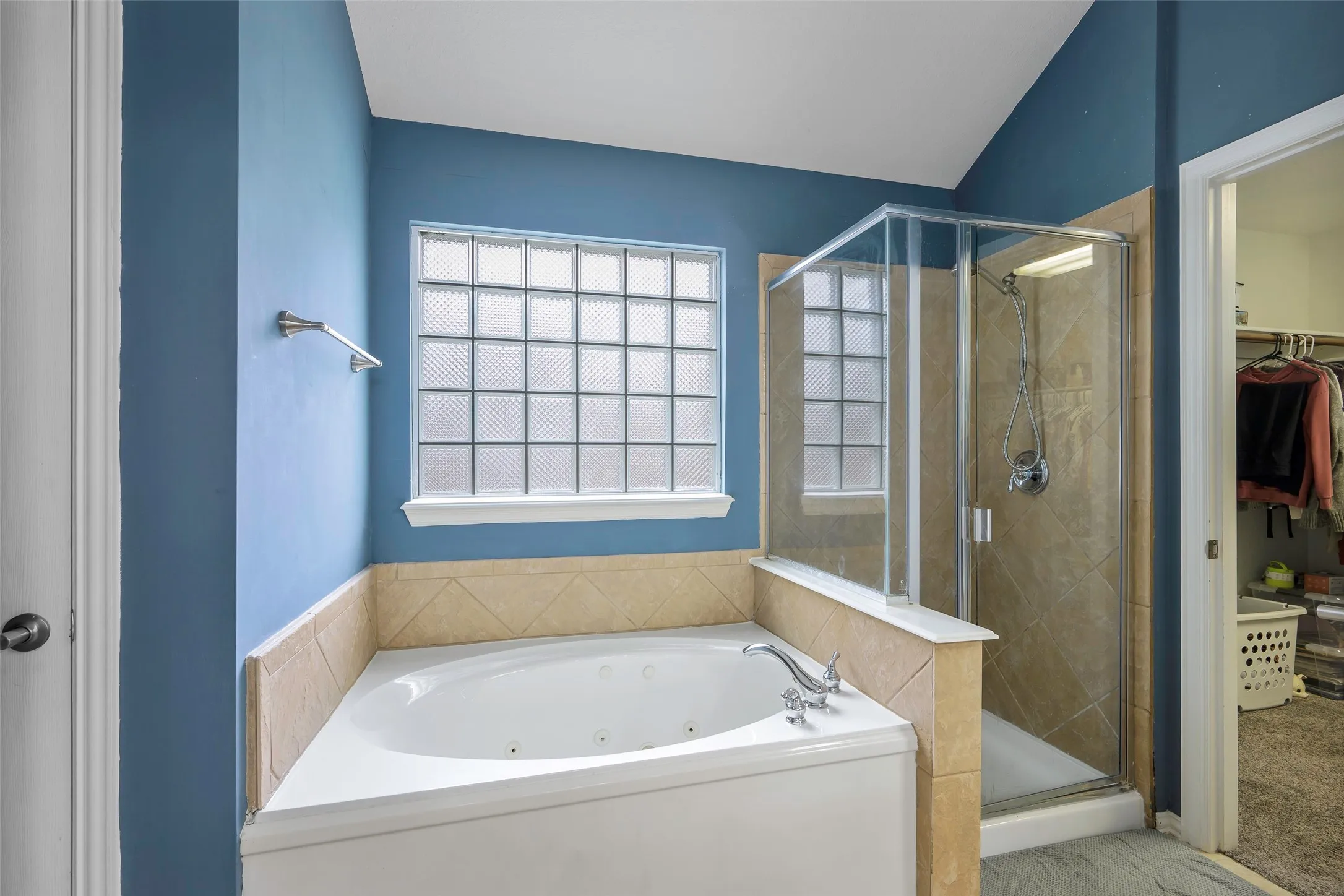 Single Family Residence For Sale in Collin County , 803 Cascades Drive, Allen, Texas 75002, 4 Bedroom, 3 Bathroom, 2 Garage spaces, 2,911 Sqft, built in 2003, Preowned, mls#21249358, Real Estate Agent in Allen, Homes For Sale in Collin county, Homes For Sale in Allen, Realtor in Allen Texas, Real Estate Brokerage Independent Realty Texas, Luminita Cordes Realtor