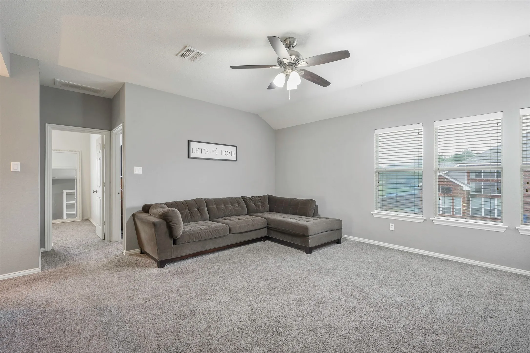Single Family Residence For Sale in Collin County , 803 Cascades Drive, Allen, Texas 75002, 4 Bedroom, 3 Bathroom, 2 Garage spaces, 2,911 Sqft, built in 2003, Preowned, mls#21249358, Real Estate Agent in Allen, Homes For Sale in Collin county, Homes For Sale in Allen, Realtor in Allen Texas, Real Estate Brokerage Independent Realty Texas, Luminita Cordes Realtor
