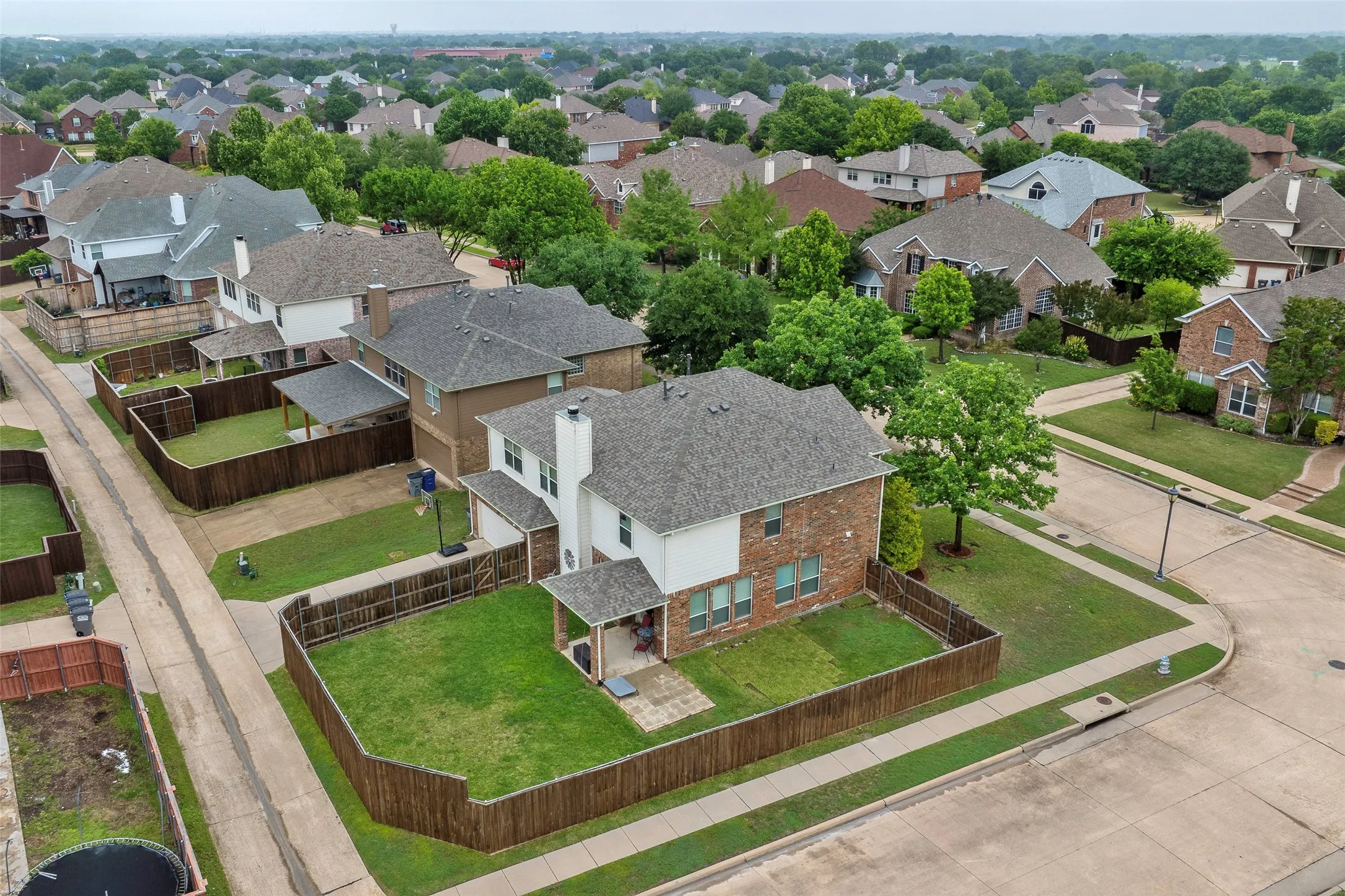 Single Family Residence For Sale in Collin County , 803 Cascades Drive, Allen, Texas 75002, 4 Bedroom, 3 Bathroom, 2 Garage spaces, 2,911 Sqft, built in 2003, Preowned, mls#21249358, Real Estate Agent in Allen, Homes For Sale in Collin county, Homes For Sale in Allen, Realtor in Allen Texas, Real Estate Brokerage Independent Realty Texas, Luminita Cordes Realtor
