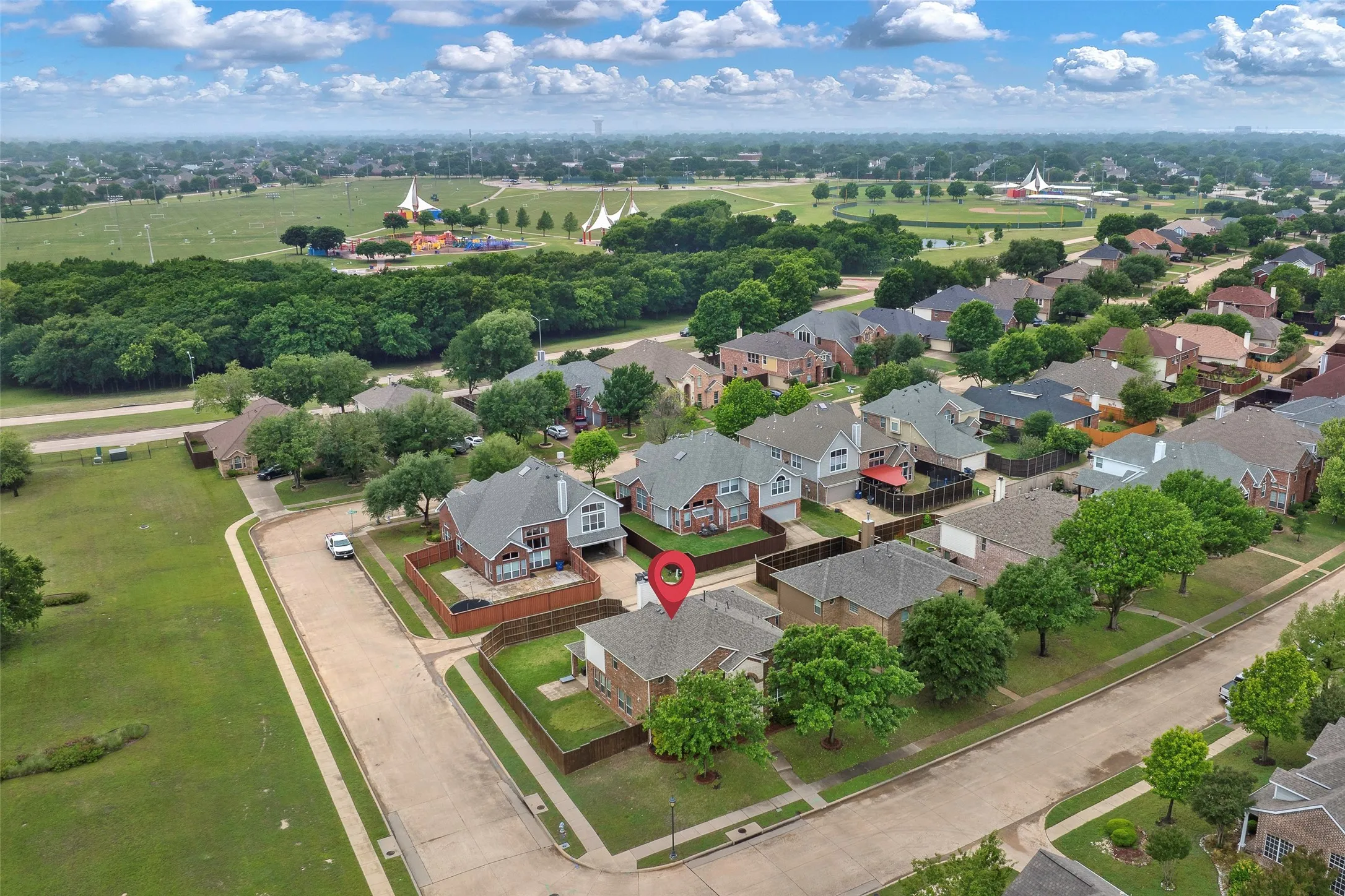 Single Family Residence For Sale in Collin County , 803 Cascades Drive, Allen, Texas 75002, 4 Bedroom, 3 Bathroom, 2 Garage spaces, 2,911 Sqft, built in 2003, Preowned, mls#21249358, Real Estate Agent in Allen, Homes For Sale in Collin county, Homes For Sale in Allen, Realtor in Allen Texas, Real Estate Brokerage Independent Realty Texas, Luminita Cordes Realtor