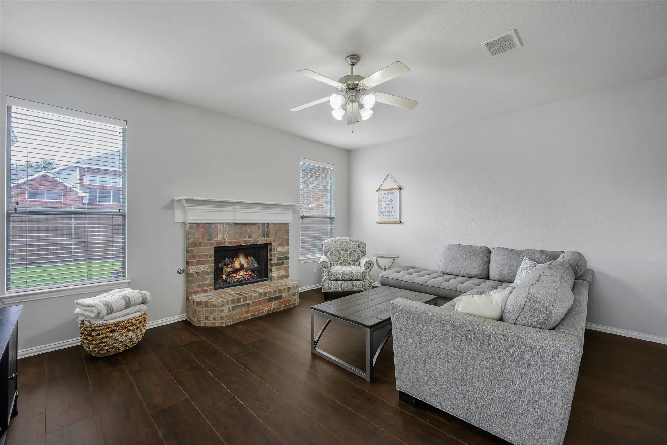 Single Family Residence For Sale in Collin County , 803 Cascades Drive, Allen, Texas 75002, 4 Bedroom, 3 Bathroom, 2 Garage spaces, 2,911 Sqft, built in 2003, Preowned, mls#21249358, Real Estate Agent in Allen, Homes For Sale in Collin county, Homes For Sale in Allen, Realtor in Allen Texas, Real Estate Brokerage Independent Realty Texas, Luminita Cordes Realtor