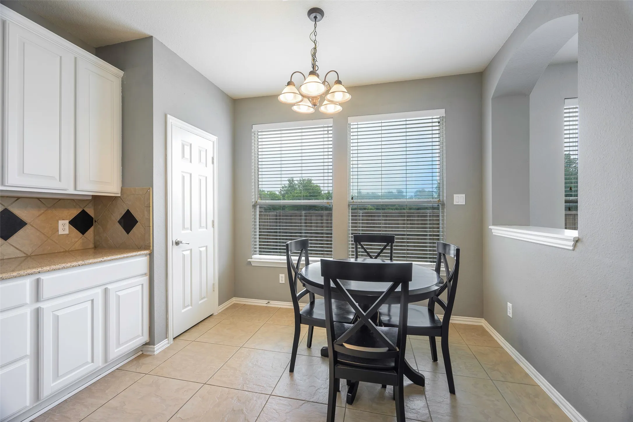 Single Family Residence For Sale in Collin County , 803 Cascades Drive, Allen, Texas 75002, 4 Bedroom, 3 Bathroom, 2 Garage spaces, 2,911 Sqft, built in 2003, Preowned, mls#21249358, Real Estate Agent in Allen, Homes For Sale in Collin county, Homes For Sale in Allen, Realtor in Allen Texas, Real Estate Brokerage Independent Realty Texas, Luminita Cordes Realtor