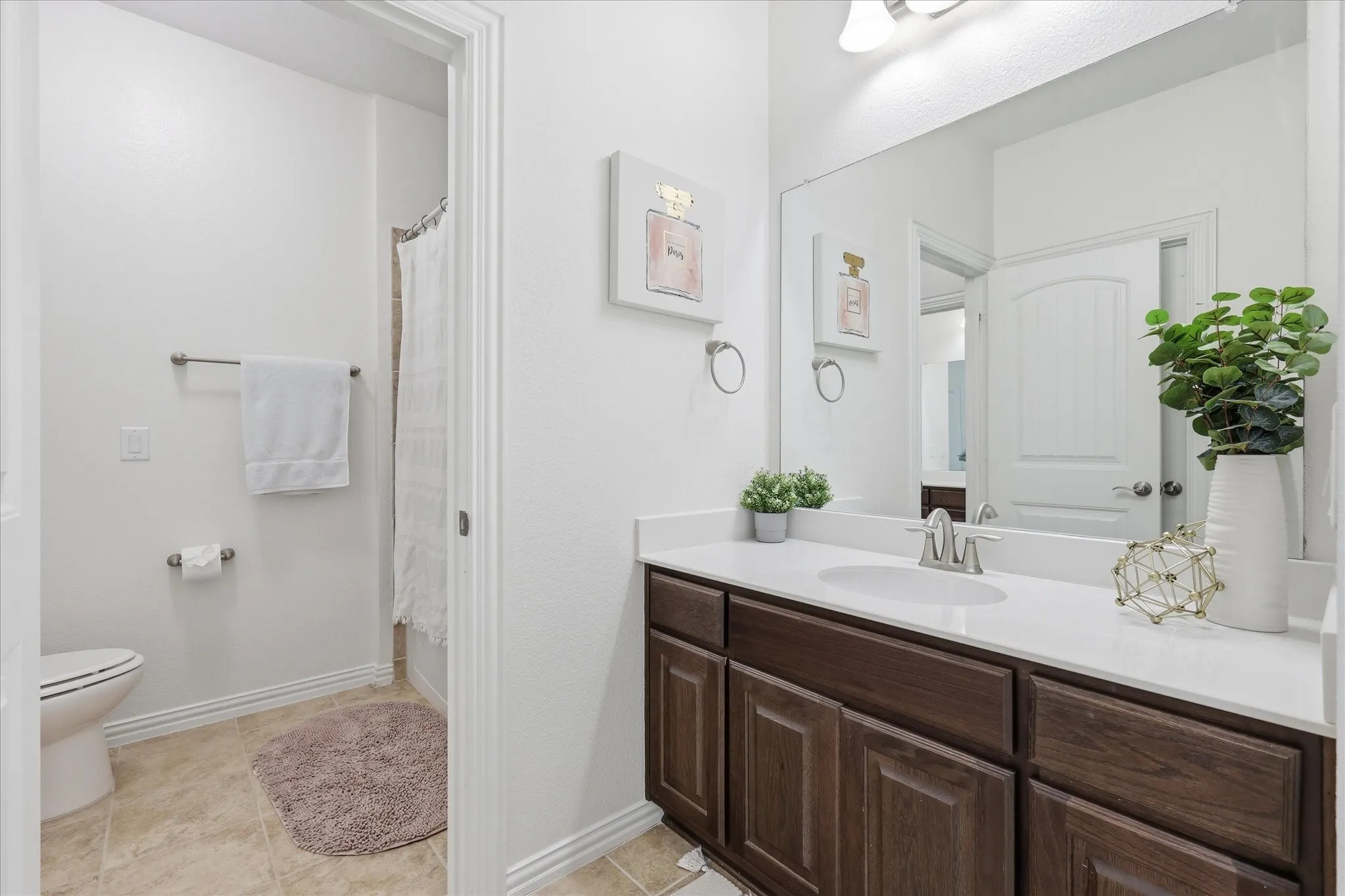 Single Family Residence For Sale in Collin County , 11192 Progreso Street, Frisco, Texas 75035, 5 Bedroom, 4 Bathroom, 3 Garage spaces, 3,943 Sqft, built in 2016, Preowned, mls#21245313, Real Estate Agent in Frisco, Homes For Sale in Collin county, Homes For Sale in Frisco, Realtor in Frisco Texas, Real Estate Brokerage Independent Realty Texas, Luminita Cordes Realtor