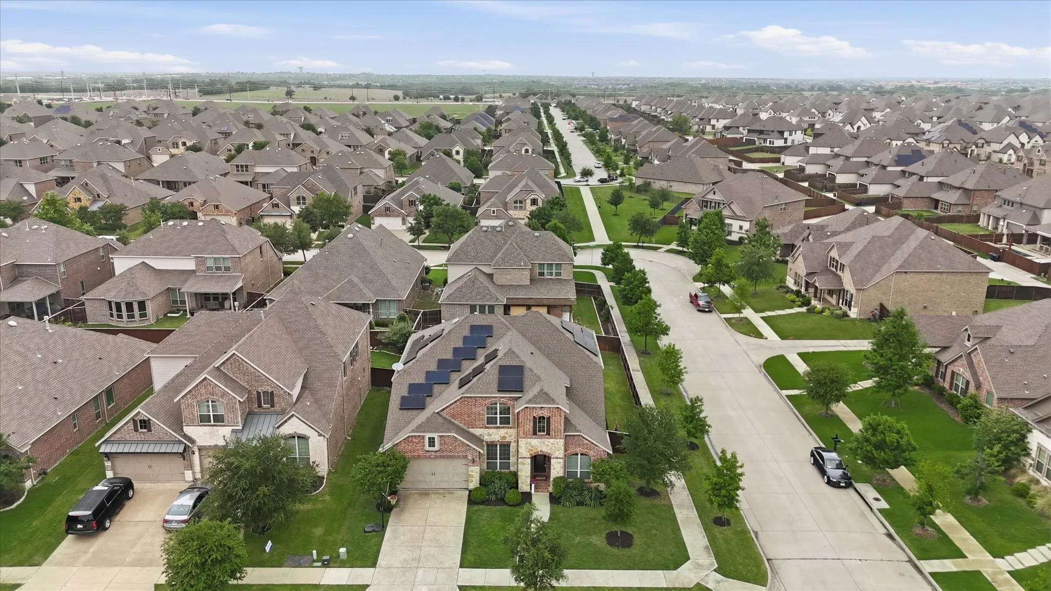 Single Family Residence For Sale in Collin County , 11192 Progreso Street, Frisco, Texas 75035, 5 Bedroom, 4 Bathroom, 3 Garage spaces, 3,943 Sqft, built in 2016, Preowned, mls#21245313, Real Estate Agent in Frisco, Homes For Sale in Collin county, Homes For Sale in Frisco, Realtor in Frisco Texas, Real Estate Brokerage Independent Realty Texas, Luminita Cordes Realtor