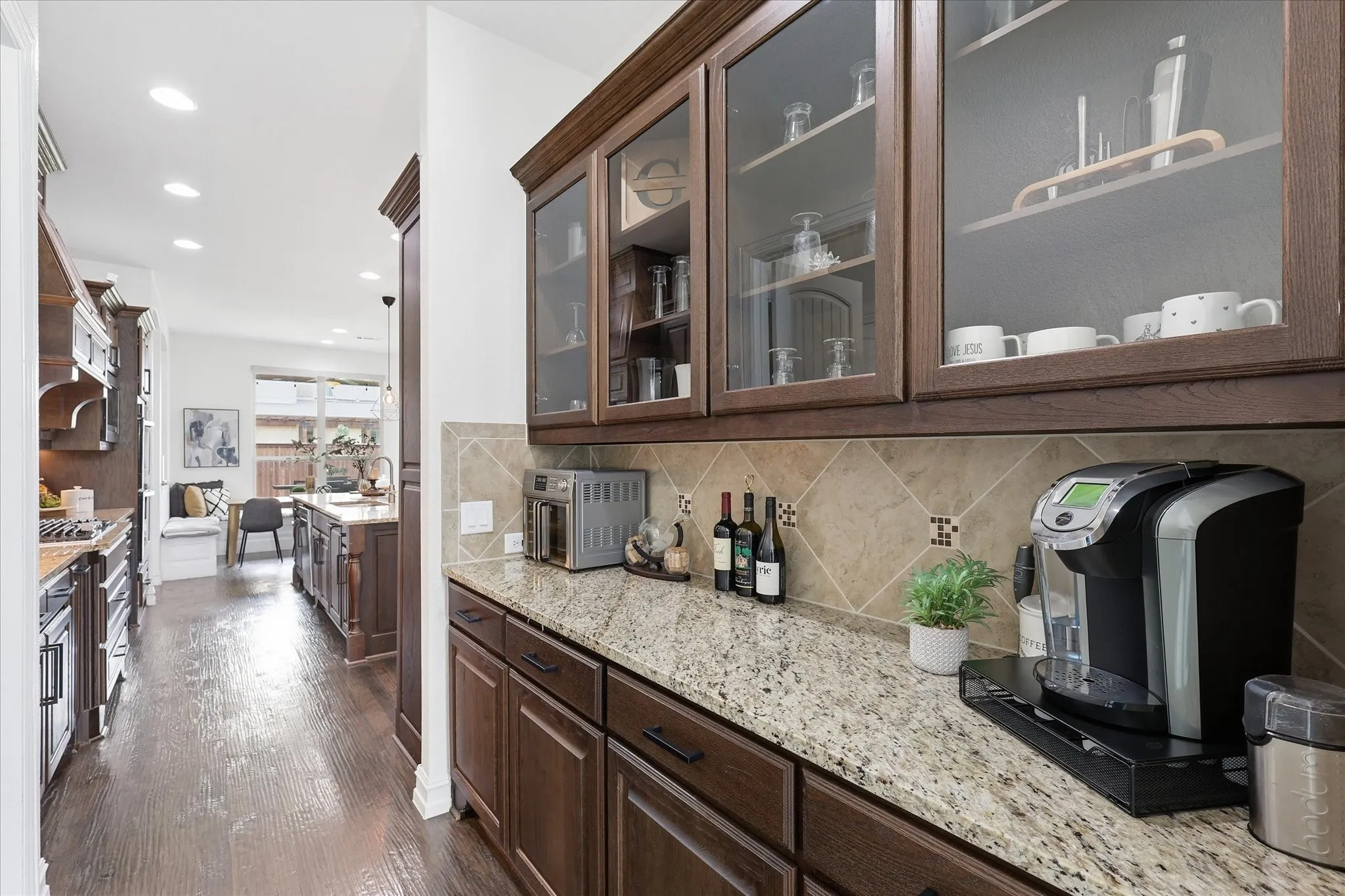 Single Family Residence For Sale in Collin County , 11192 Progreso Street, Frisco, Texas 75035, 5 Bedroom, 4 Bathroom, 3 Garage spaces, 3,943 Sqft, built in 2016, Preowned, mls#21245313, Real Estate Agent in Frisco, Homes For Sale in Collin county, Homes For Sale in Frisco, Realtor in Frisco Texas, Real Estate Brokerage Independent Realty Texas, Luminita Cordes Realtor