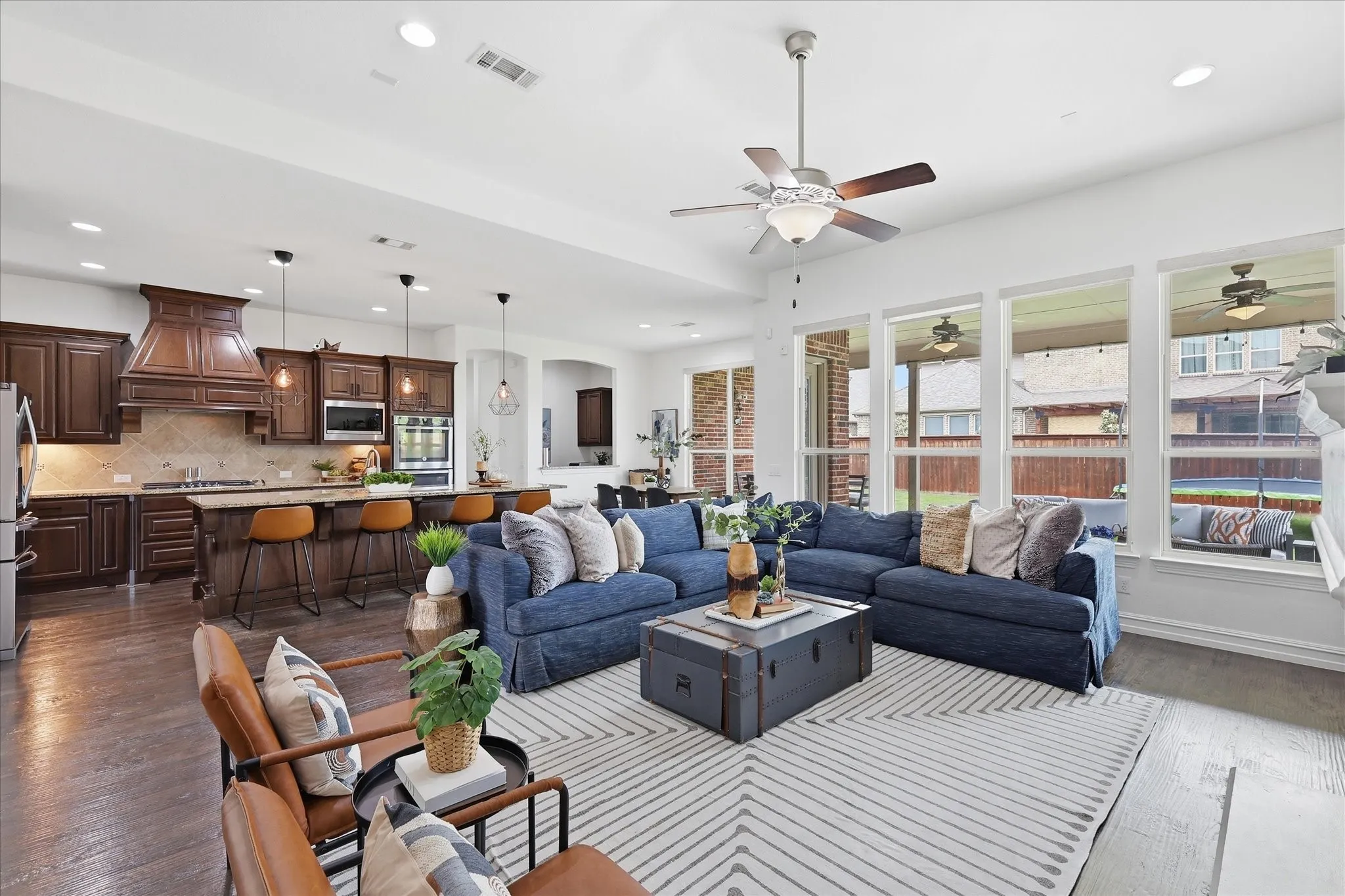 Single Family Residence For Sale in Collin County , 11192 Progreso Street, Frisco, Texas 75035, 5 Bedroom, 4 Bathroom, 3 Garage spaces, 3,943 Sqft, built in 2016, Preowned, mls#21245313, Real Estate Agent in Frisco, Homes For Sale in Collin county, Homes For Sale in Frisco, Realtor in Frisco Texas, Real Estate Brokerage Independent Realty Texas, Luminita Cordes Realtor