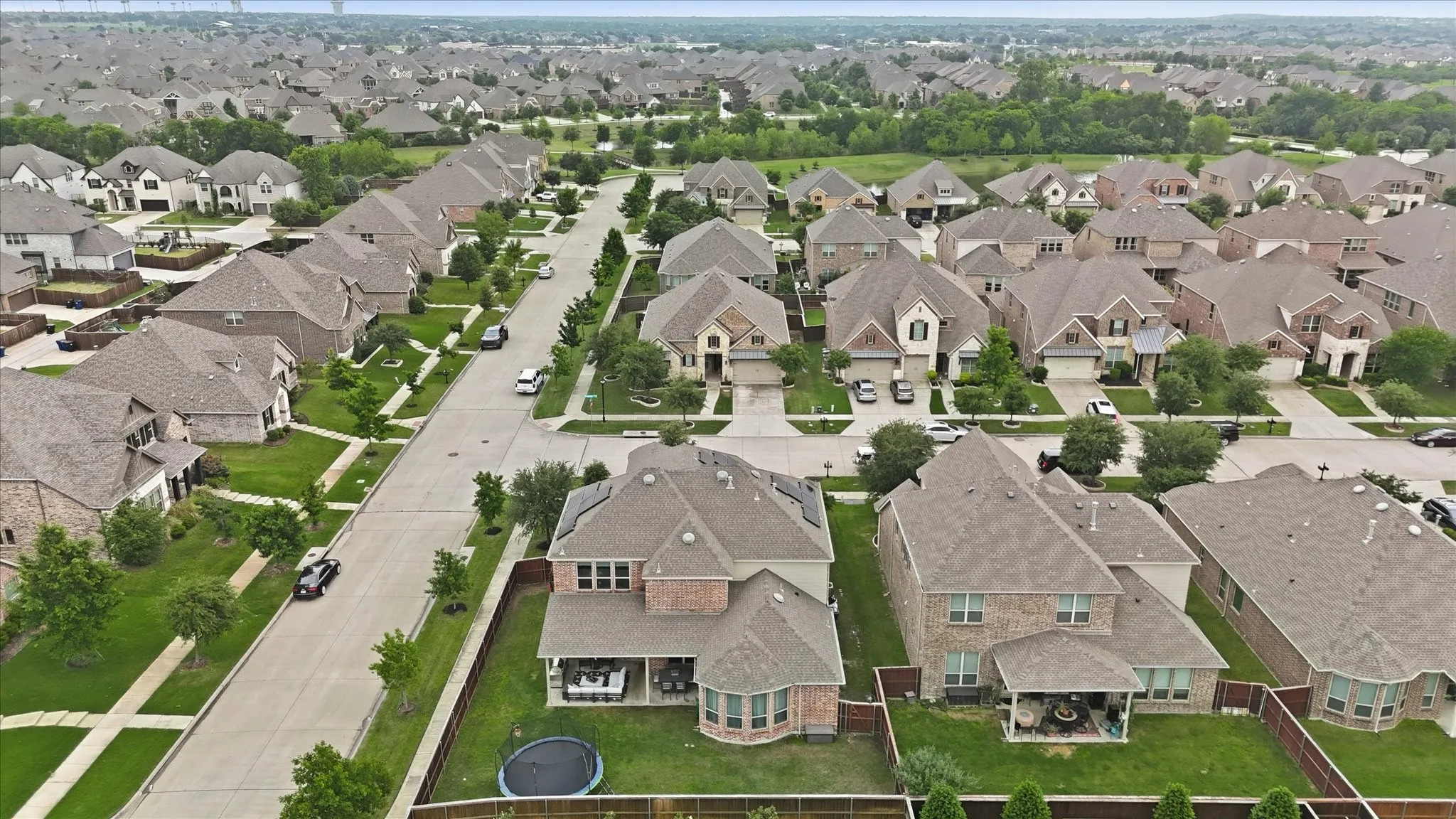 Single Family Residence For Sale in Collin County , 11192 Progreso Street, Frisco, Texas 75035, 5 Bedroom, 4 Bathroom, 3 Garage spaces, 3,943 Sqft, built in 2016, Preowned, mls#21245313, Real Estate Agent in Frisco, Homes For Sale in Collin county, Homes For Sale in Frisco, Realtor in Frisco Texas, Real Estate Brokerage Independent Realty Texas, Luminita Cordes Realtor