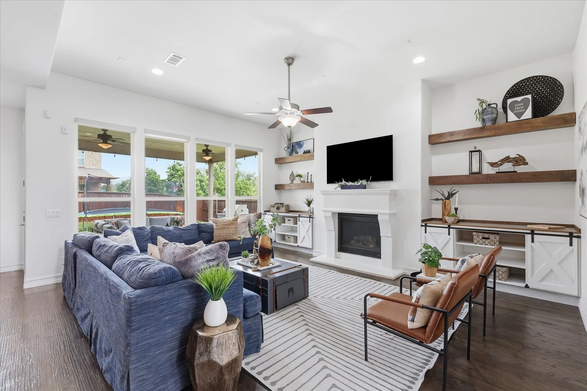 Single Family Residence For Sale in Collin County , 11192 Progreso Street, Frisco, Texas 75035, 5 Bedroom, 4 Bathroom, 3 Garage spaces, 3,943 Sqft, built in 2016, Preowned, mls#21245313, Real Estate Agent in Frisco, Homes For Sale in Collin county, Homes For Sale in Frisco, Realtor in Frisco Texas, Real Estate Brokerage Independent Realty Texas, Luminita Cordes Realtor
