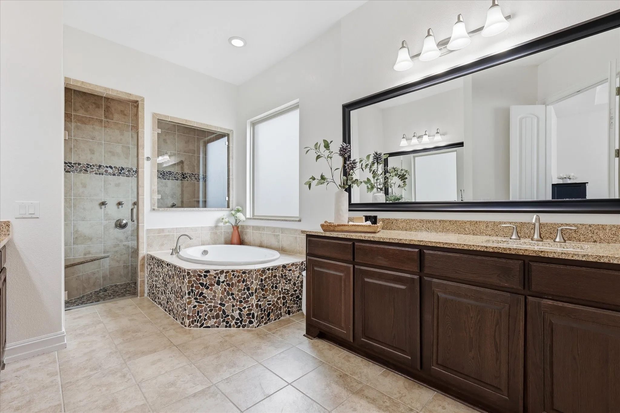 Single Family Residence For Sale in Collin County , 11192 Progreso Street, Frisco, Texas 75035, 5 Bedroom, 4 Bathroom, 3 Garage spaces, 3,943 Sqft, built in 2016, Preowned, mls#21245313, Real Estate Agent in Frisco, Homes For Sale in Collin county, Homes For Sale in Frisco, Realtor in Frisco Texas, Real Estate Brokerage Independent Realty Texas, Luminita Cordes Realtor