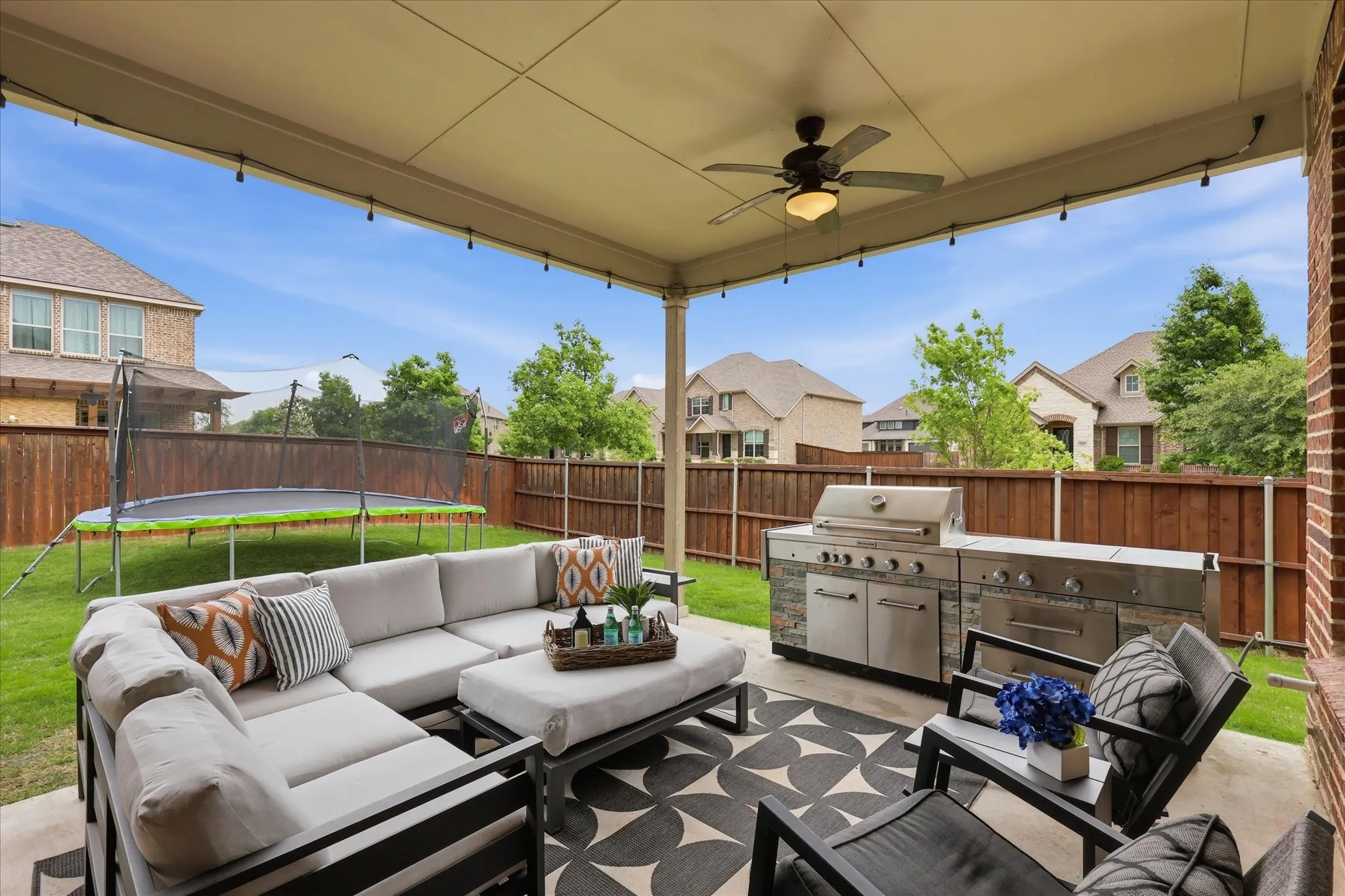 Single Family Residence For Sale in Collin County , 11192 Progreso Street, Frisco, Texas 75035, 5 Bedroom, 4 Bathroom, 3 Garage spaces, 3,943 Sqft, built in 2016, Preowned, mls#21245313, Real Estate Agent in Frisco, Homes For Sale in Collin county, Homes For Sale in Frisco, Realtor in Frisco Texas, Real Estate Brokerage Independent Realty Texas, Luminita Cordes Realtor