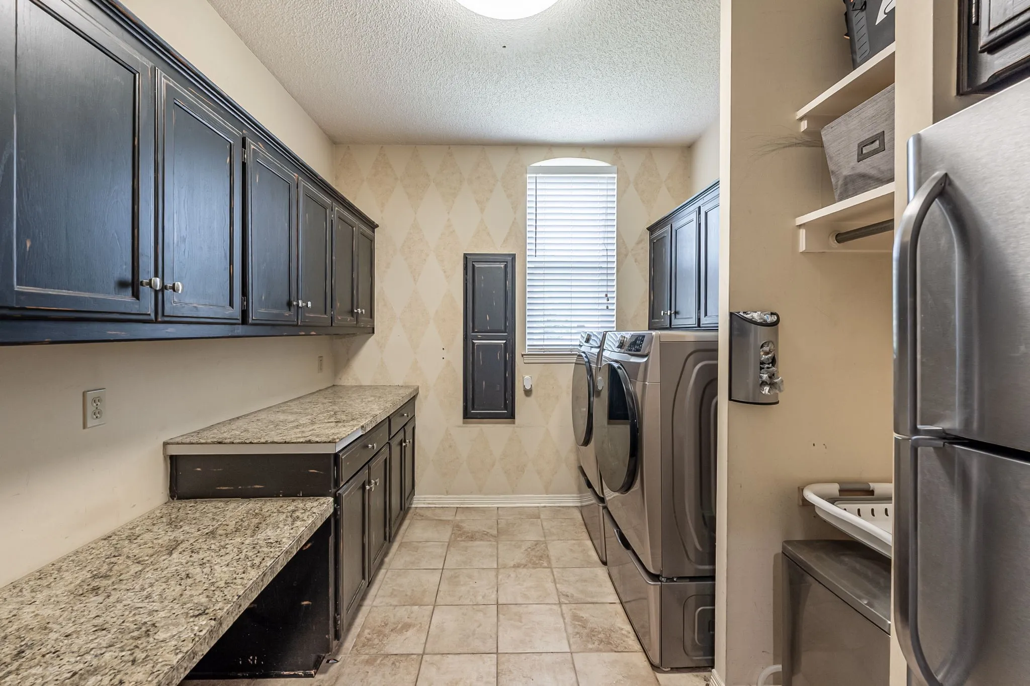 Single Family Residence For Sale in Smith County , 5701 Churchill Drive, Tyler, Texas 75703, 3 Bedroom, 3 Bathroom, 2 Garage spaces, 2,941 Sqft, built in 1991, mls#21244903, Real Estate Agent in Tyler, Homes For Sale in Smith county, Homes For Sale in Tyler, Realtor in Tyler Texas, Real Estate Brokerage Independent Realty Texas, Luminita Cordes Realtor