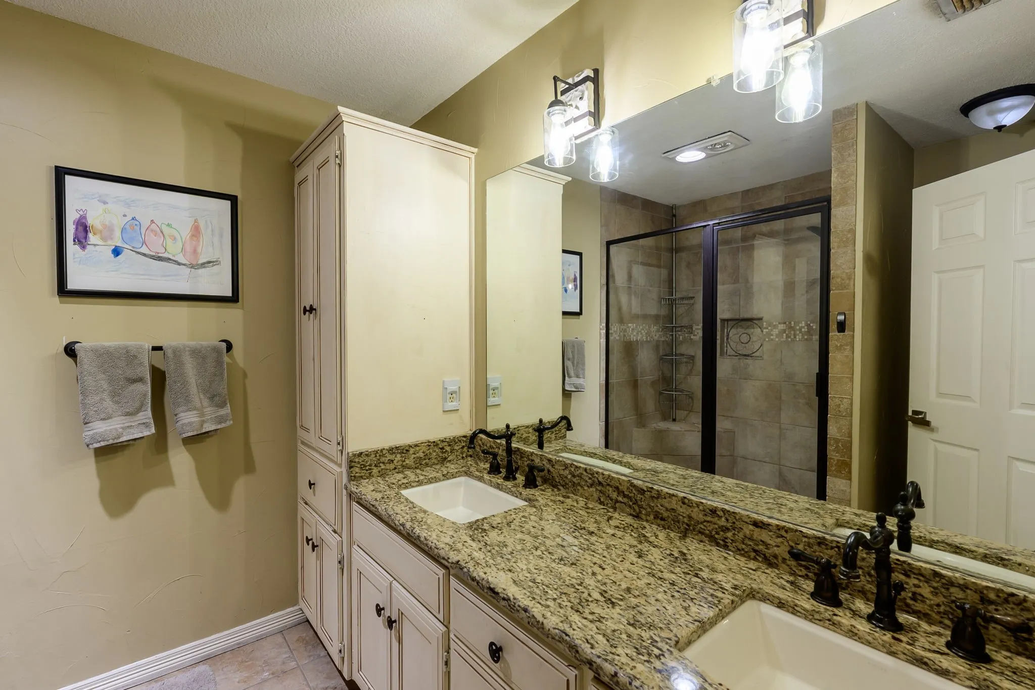 Single Family Residence For Sale in Smith County , 5701 Churchill Drive, Tyler, Texas 75703, 3 Bedroom, 3 Bathroom, 2 Garage spaces, 2,941 Sqft, built in 1991, mls#21244903, Real Estate Agent in Tyler, Homes For Sale in Smith county, Homes For Sale in Tyler, Realtor in Tyler Texas, Real Estate Brokerage Independent Realty Texas, Luminita Cordes Realtor