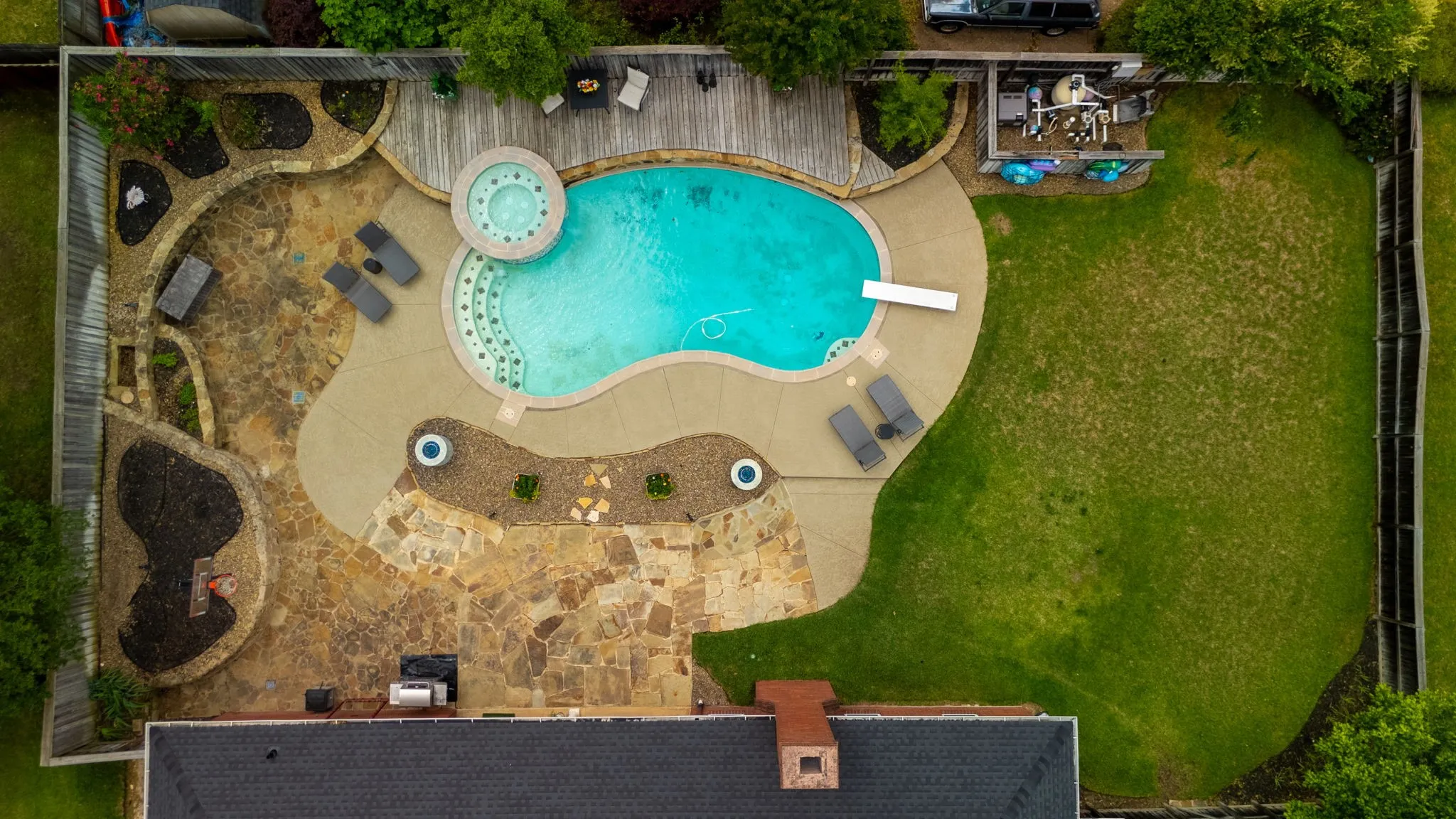 Single Family Residence For Sale in Smith County , 5701 Churchill Drive, Tyler, Texas 75703, 3 Bedroom, 3 Bathroom, 2 Garage spaces, 2,941 Sqft, built in 1991, mls#21244903, Real Estate Agent in Tyler, Homes For Sale in Smith county, Homes For Sale in Tyler, Realtor in Tyler Texas, Real Estate Brokerage Independent Realty Texas, Luminita Cordes Realtor