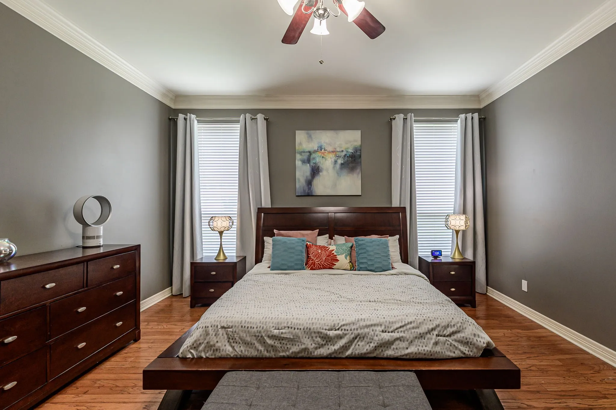 Single Family Residence For Sale in Smith County , 5701 Churchill Drive, Tyler, Texas 75703, 3 Bedroom, 3 Bathroom, 2 Garage spaces, 2,941 Sqft, built in 1991, mls#21244903, Real Estate Agent in Tyler, Homes For Sale in Smith county, Homes For Sale in Tyler, Realtor in Tyler Texas, Real Estate Brokerage Independent Realty Texas, Luminita Cordes Realtor