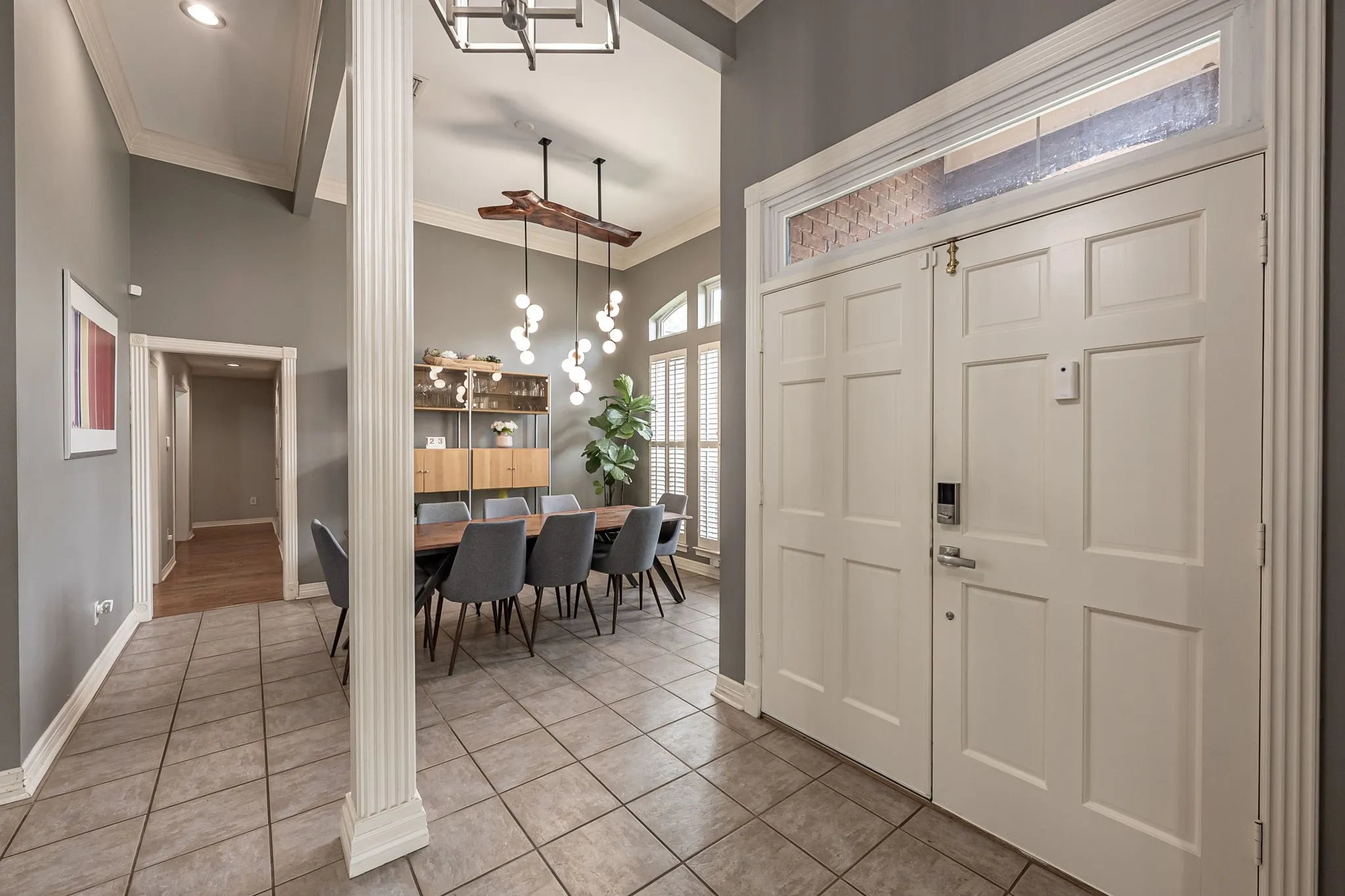 Single Family Residence For Sale in Smith County , 5701 Churchill Drive, Tyler, Texas 75703, 3 Bedroom, 3 Bathroom, 2 Garage spaces, 2,941 Sqft, built in 1991, mls#21244903, Real Estate Agent in Tyler, Homes For Sale in Smith county, Homes For Sale in Tyler, Realtor in Tyler Texas, Real Estate Brokerage Independent Realty Texas, Luminita Cordes Realtor