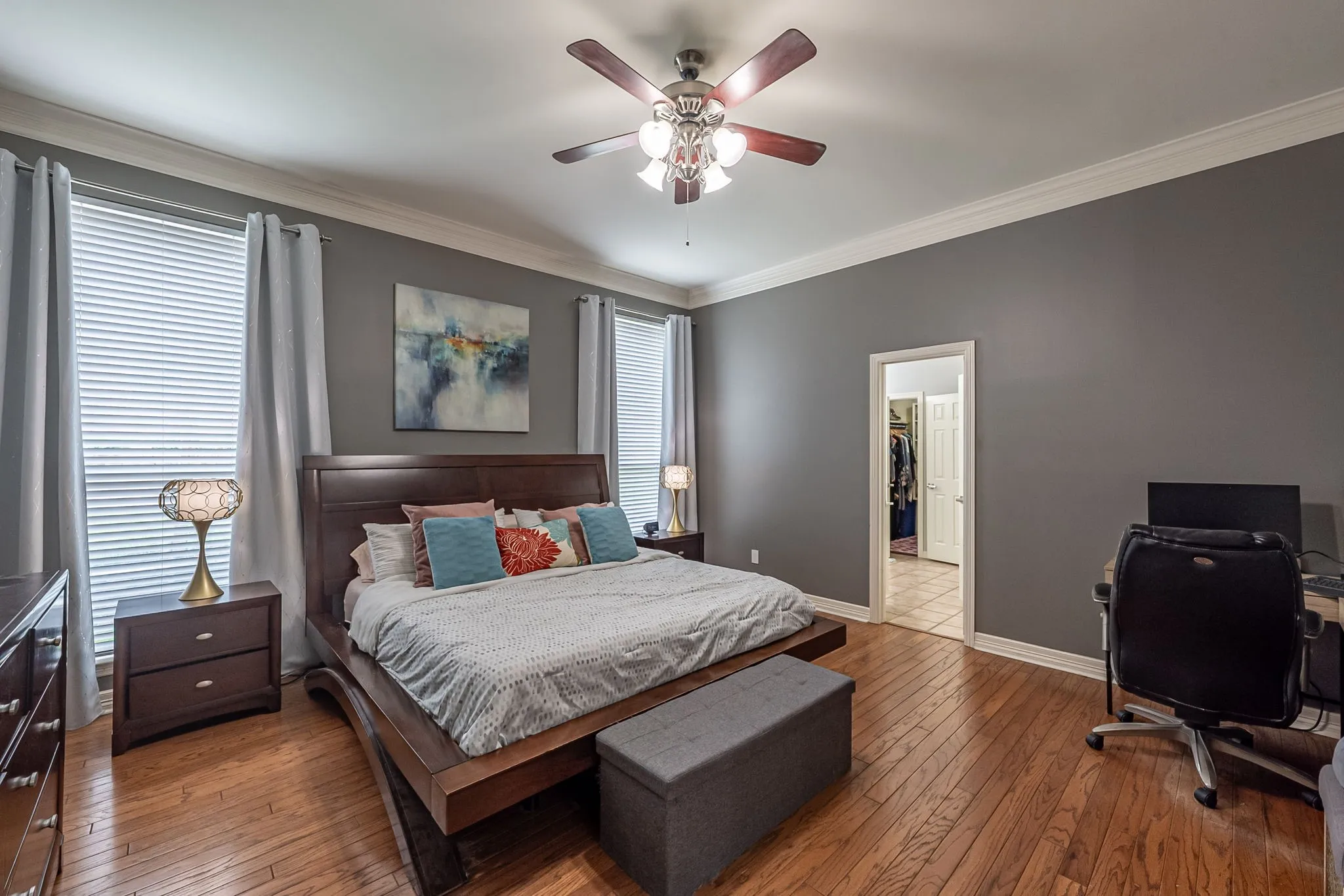 Single Family Residence For Sale in Smith County , 5701 Churchill Drive, Tyler, Texas 75703, 3 Bedroom, 3 Bathroom, 2 Garage spaces, 2,941 Sqft, built in 1991, mls#21244903, Real Estate Agent in Tyler, Homes For Sale in Smith county, Homes For Sale in Tyler, Realtor in Tyler Texas, Real Estate Brokerage Independent Realty Texas, Luminita Cordes Realtor