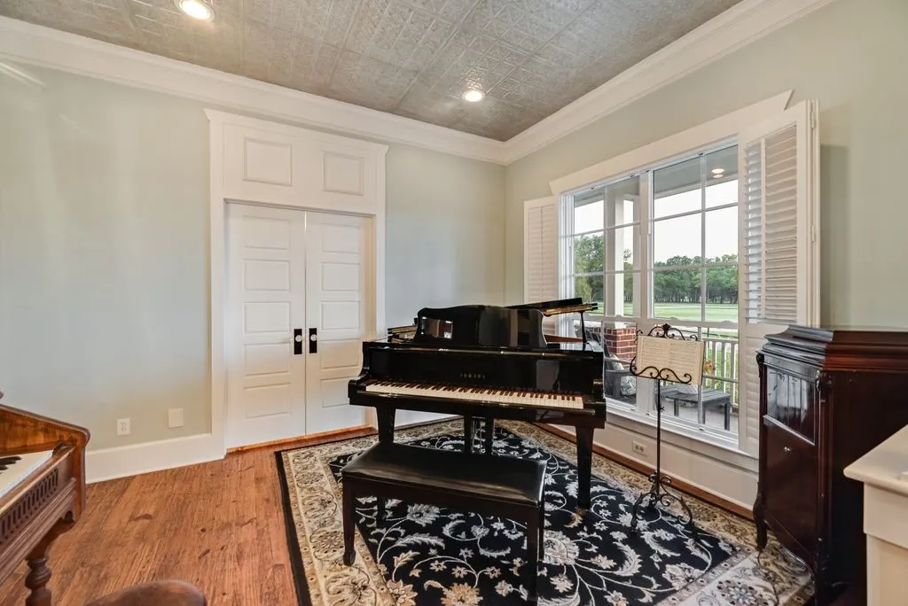 Could be formal living or dining as well