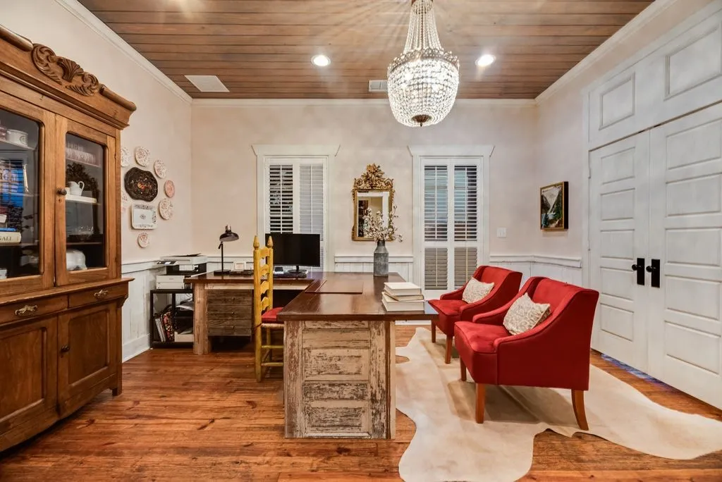 Single Family Residence For Sale in Kaufman County , 2880 County Road 249, Poetry, Texas 75160, 4 Bedroom, 5 Bathroom, 3 Garage spaces, 5,657 Sqft, built in 2011, Preowned, mls#21243061, Real Estate Agent in Poetry, Homes For Sale in Kaufman county, Homes For Sale in Poetry, Realtor in Poetry Texas, Real Estate Brokerage Independent Realty Texas, Luminita Cordes Realtor